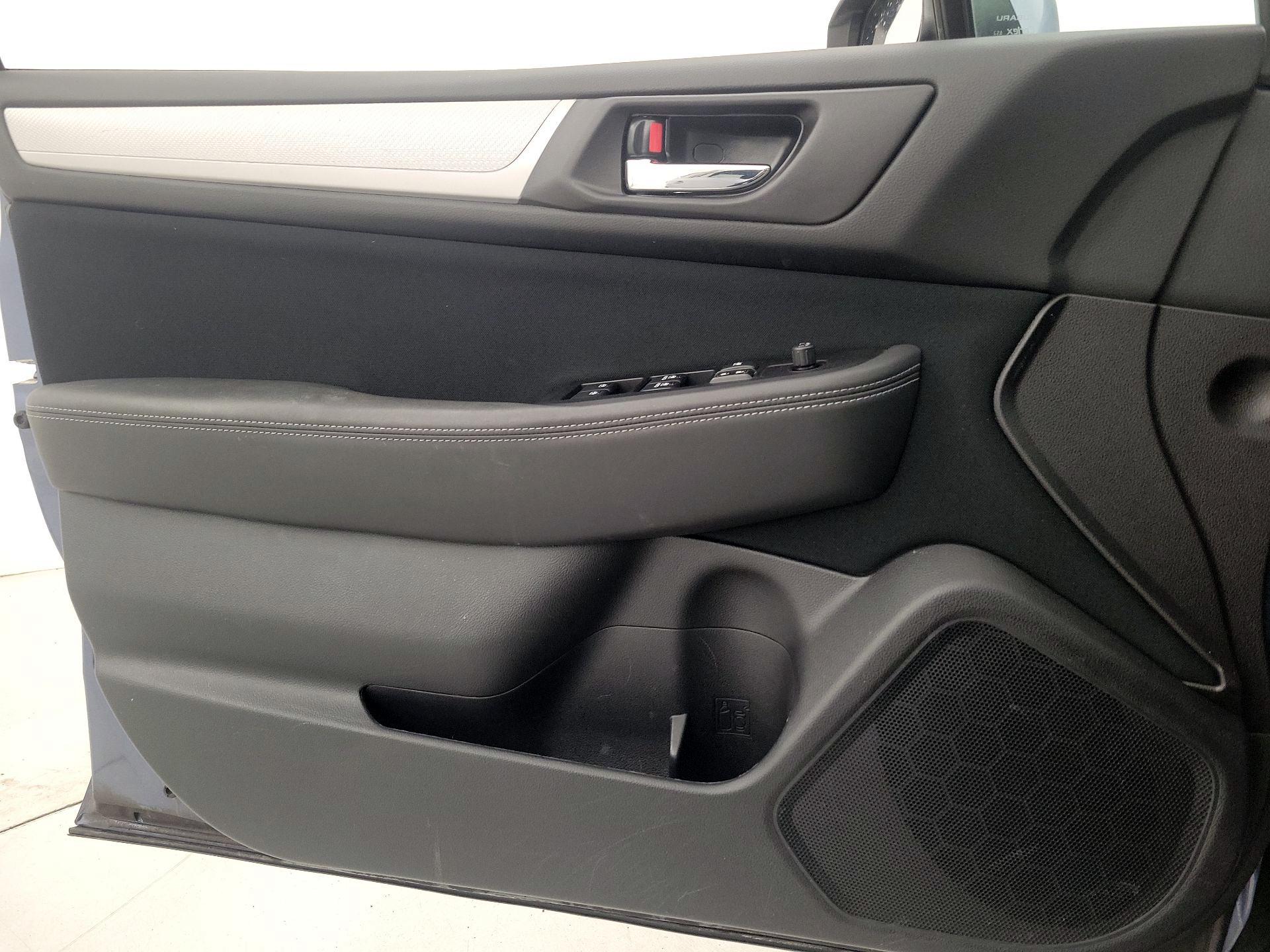 Thumbnail: 2017 Subaru Outback - 12