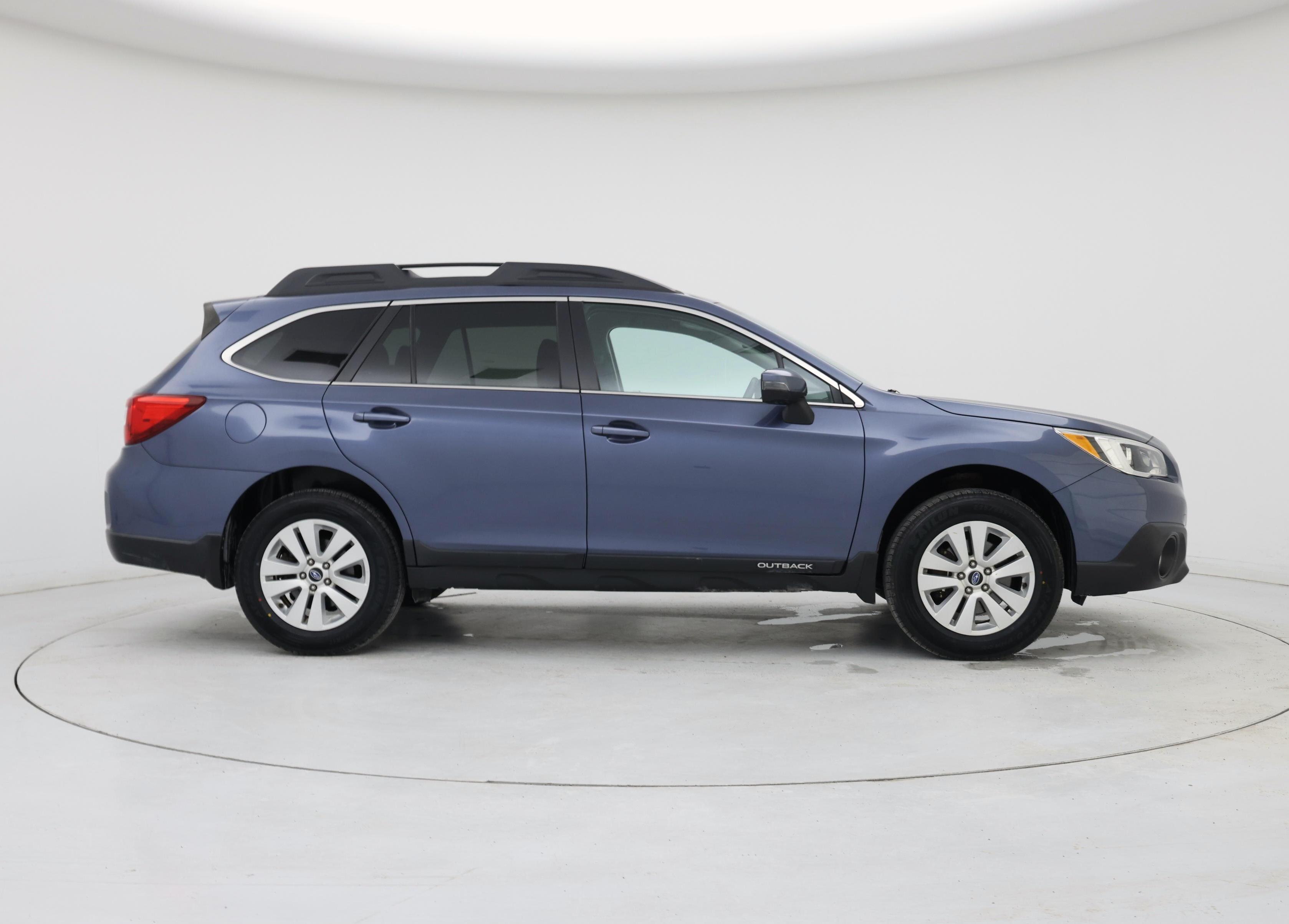 Thumbnail: 2017 Subaru Outback - 7