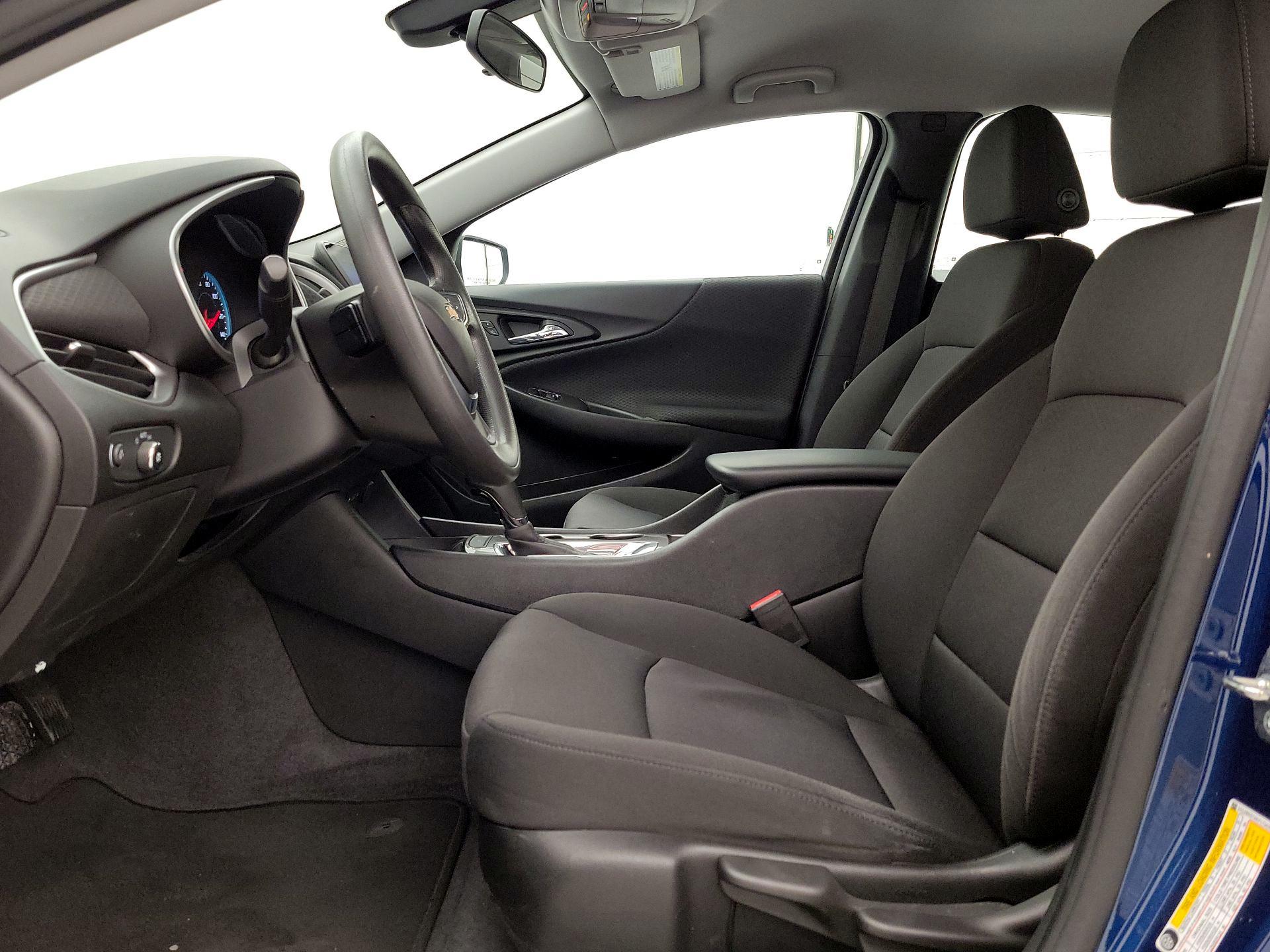 Thumbnail: 2019 Chevrolet Malibu - 11