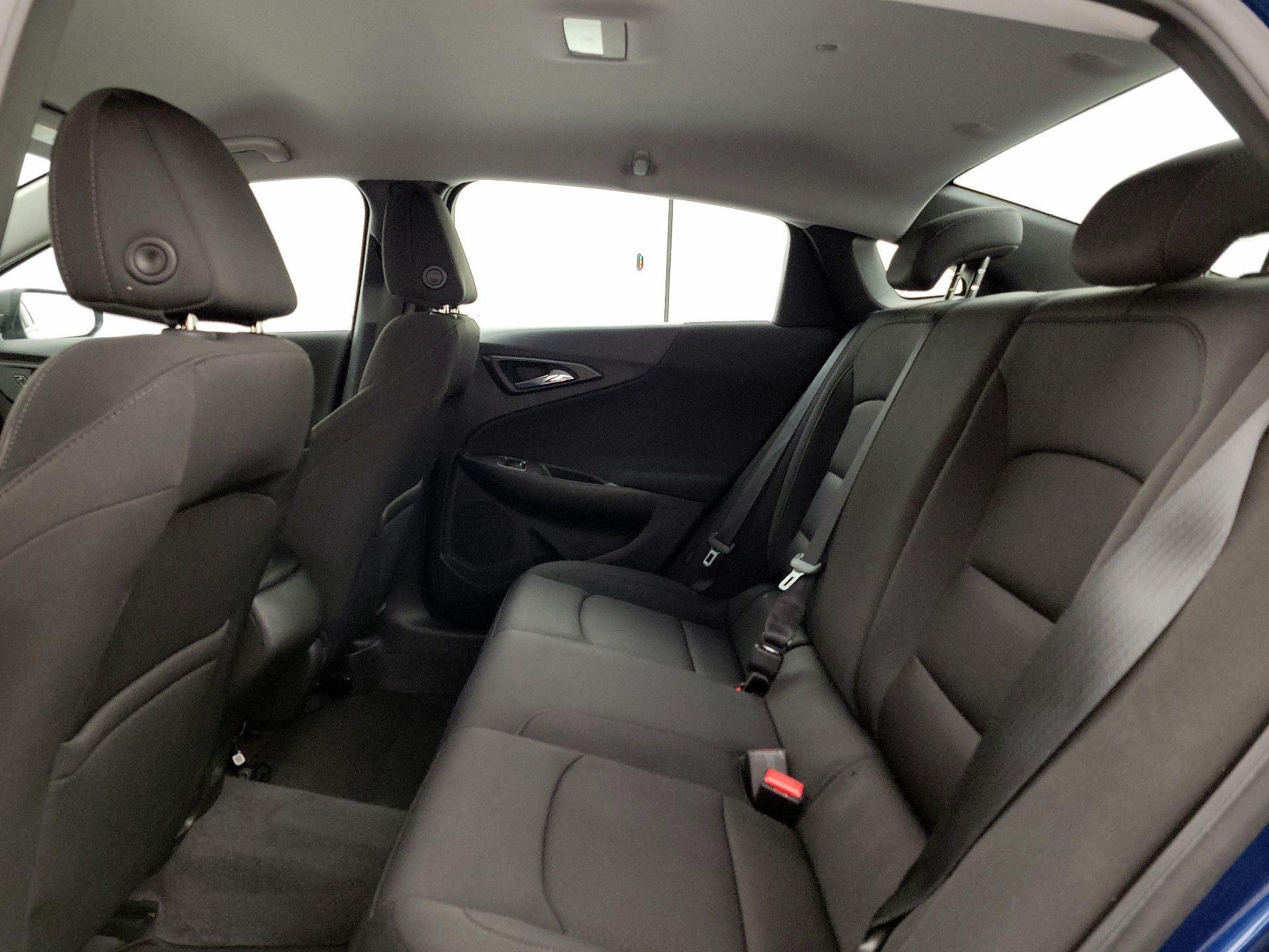 Thumbnail: 2019 Chevrolet Malibu - 19