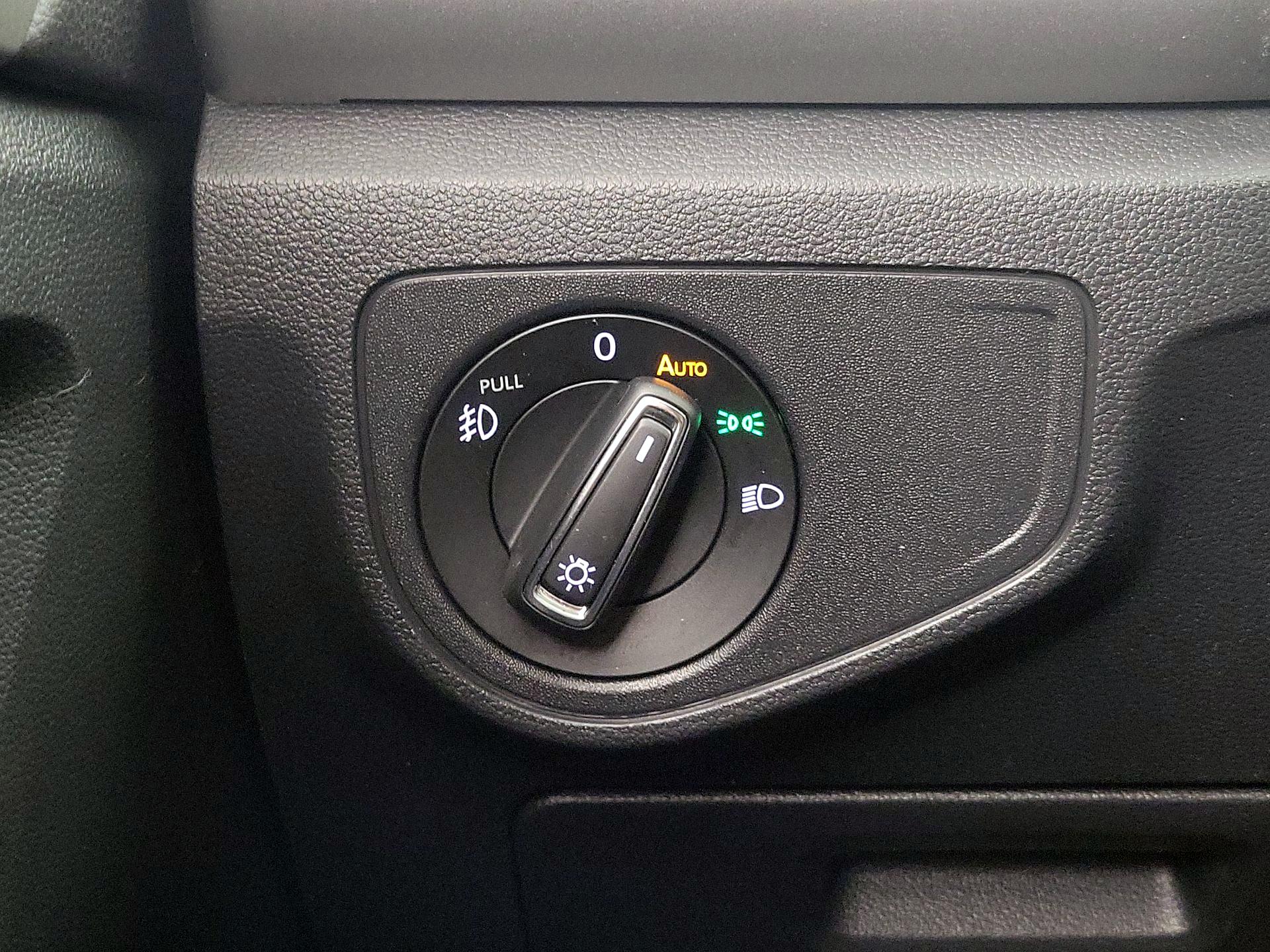 Thumbnail: 2018 Volkswagen Atlas - 13