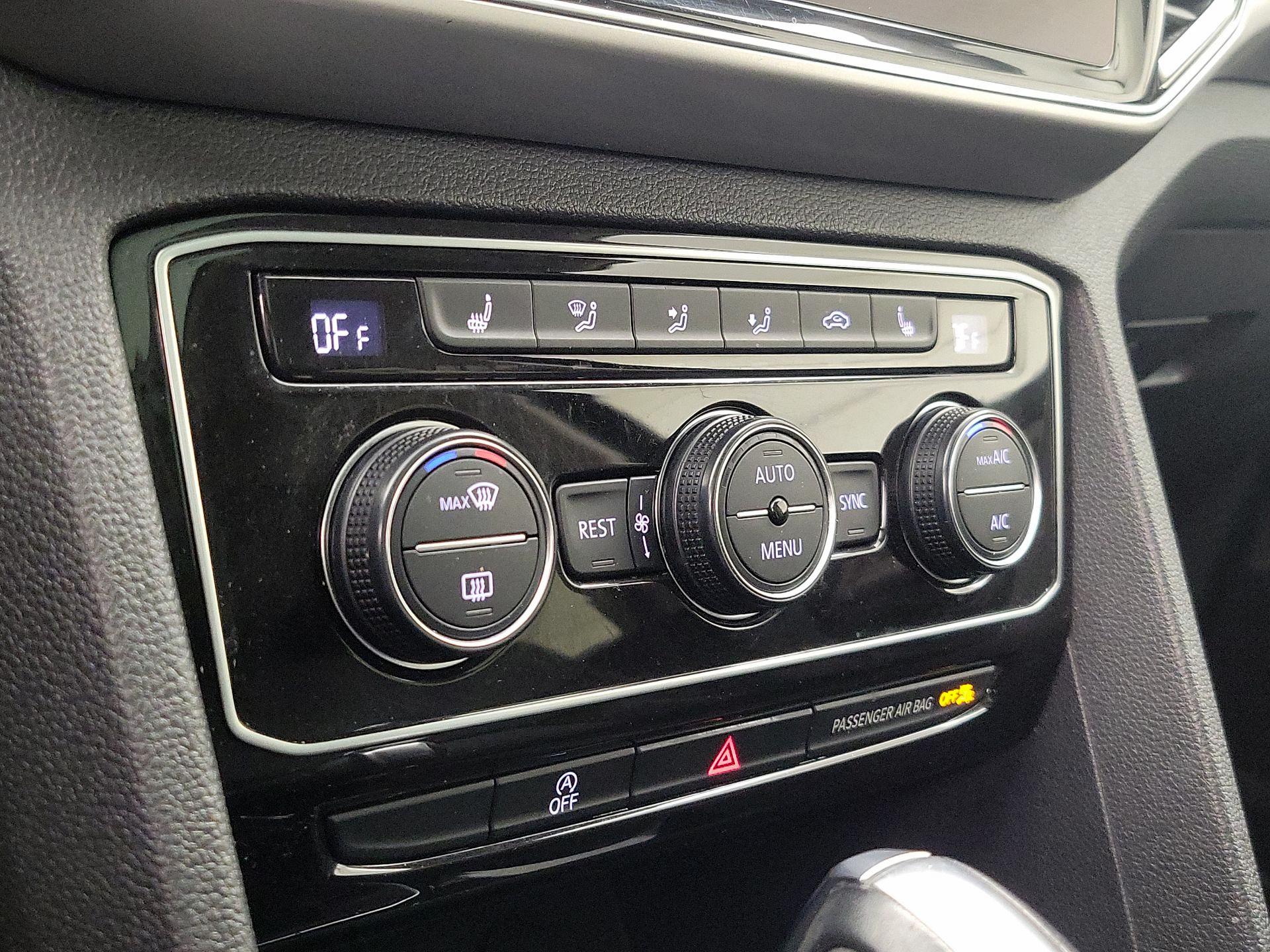 Thumbnail: 2018 Volkswagen Atlas - 16