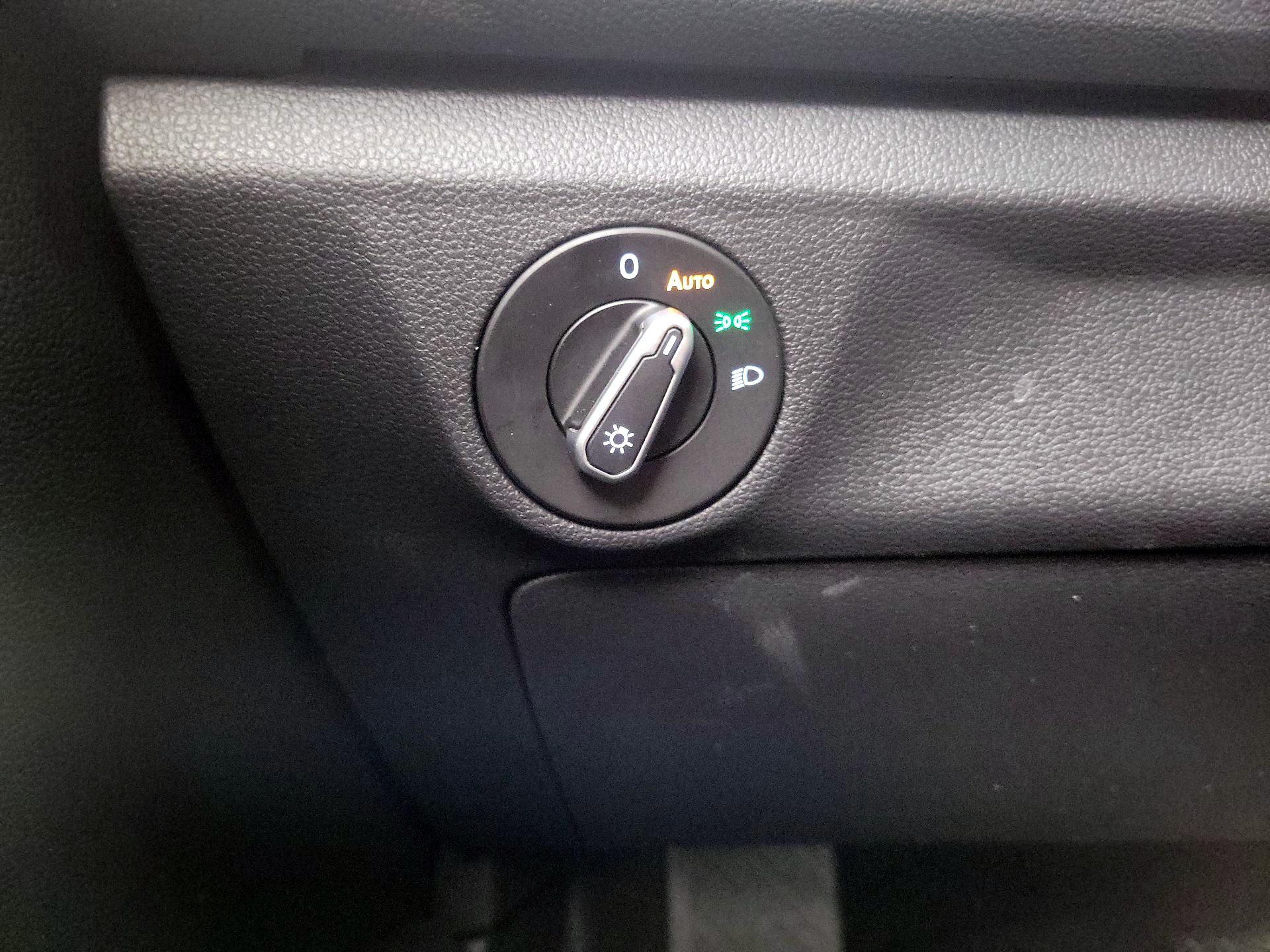 Thumbnail: 2021 Volkswagen Jetta - 13