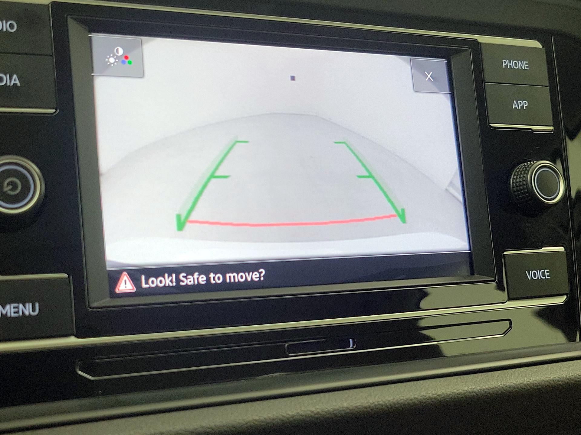 Thumbnail: 2021 Volkswagen Jetta - 14