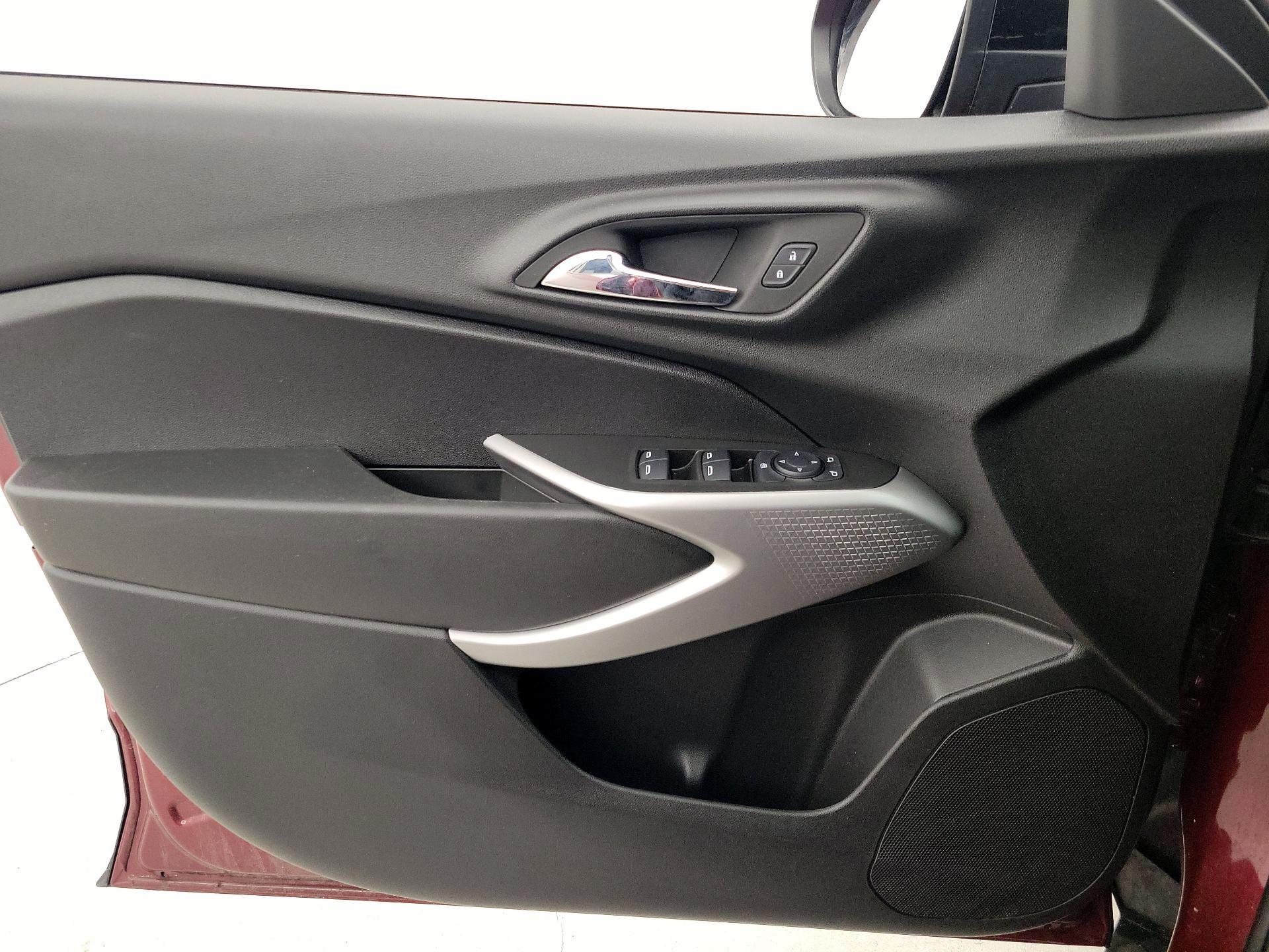 Thumbnail: 2024 Chevrolet Trax - 12