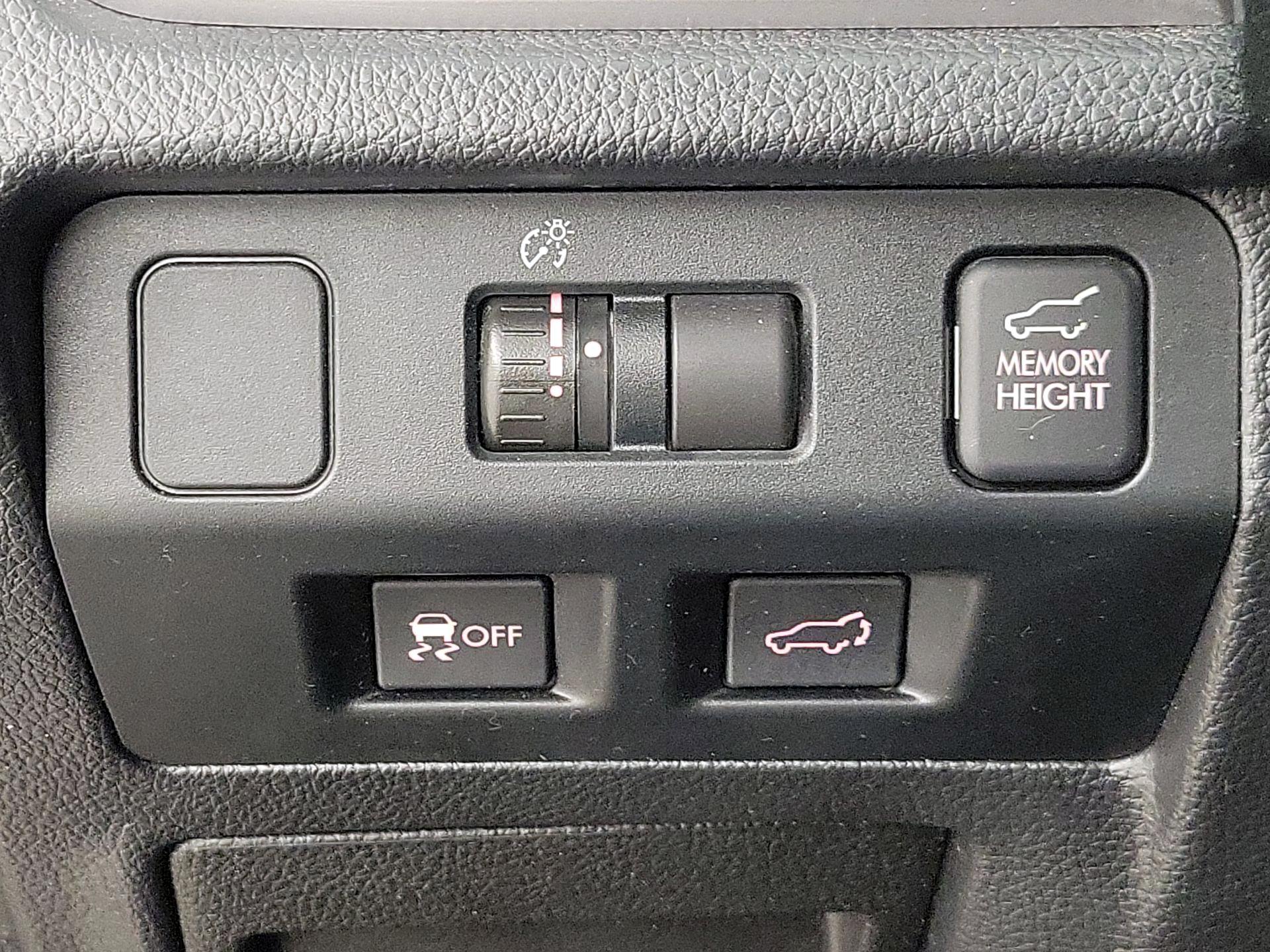 Thumbnail: 2015 Subaru Forester - 13