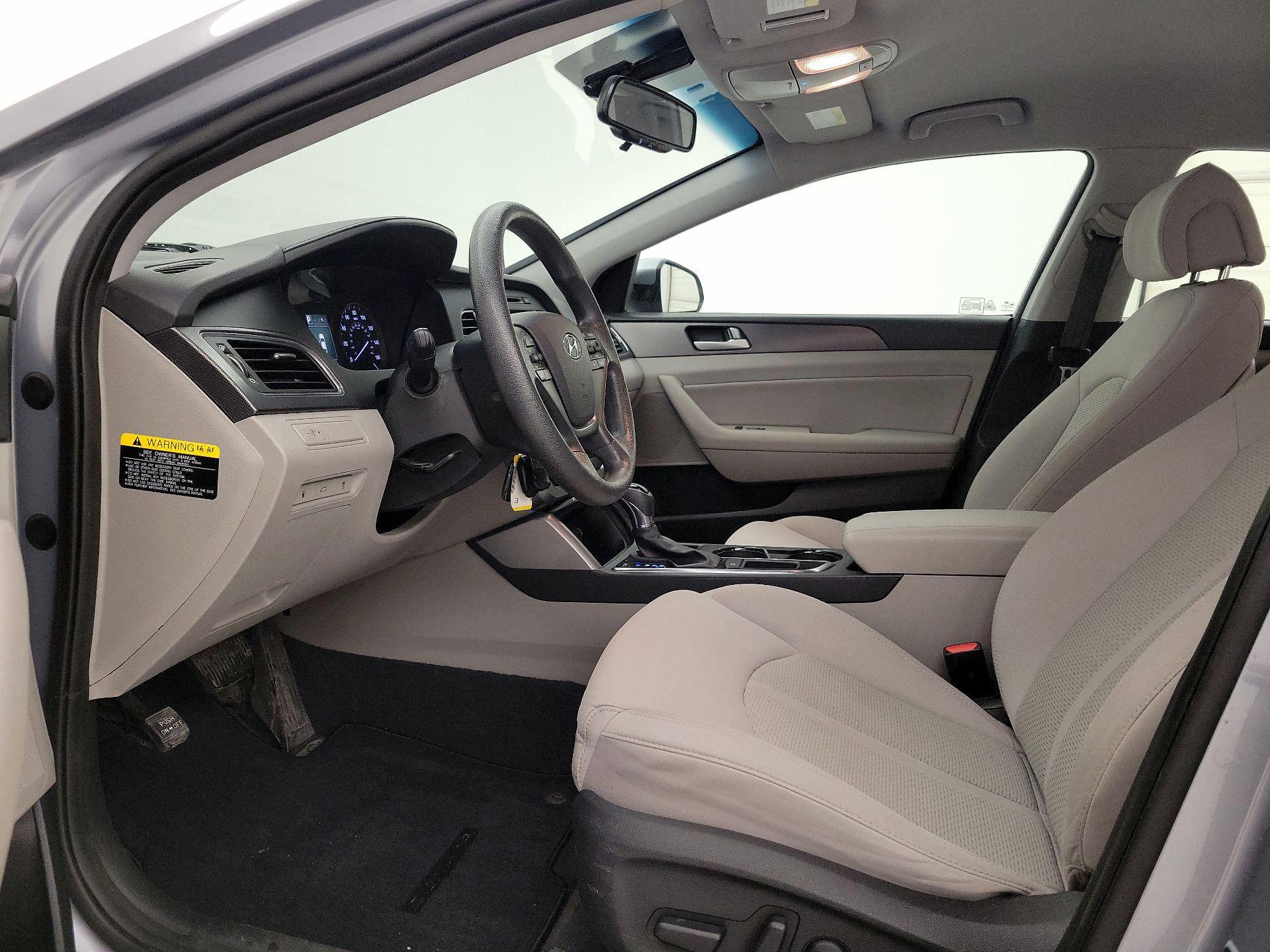 Thumbnail: 2016 Hyundai Sonata - 11