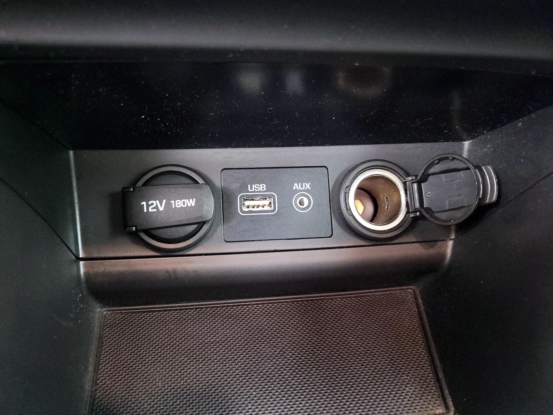 Thumbnail: 2016 Hyundai Sonata - 18