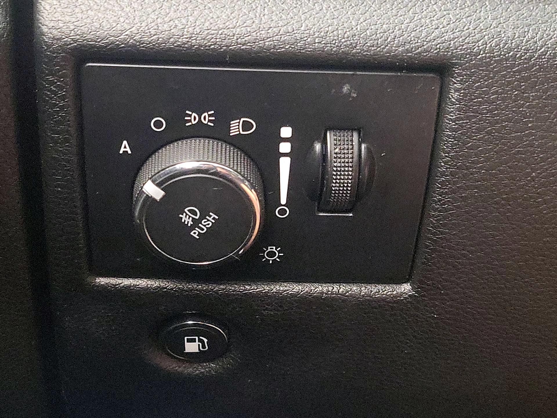 Thumbnail: 2022 Jeep Grand Cherokee - 13