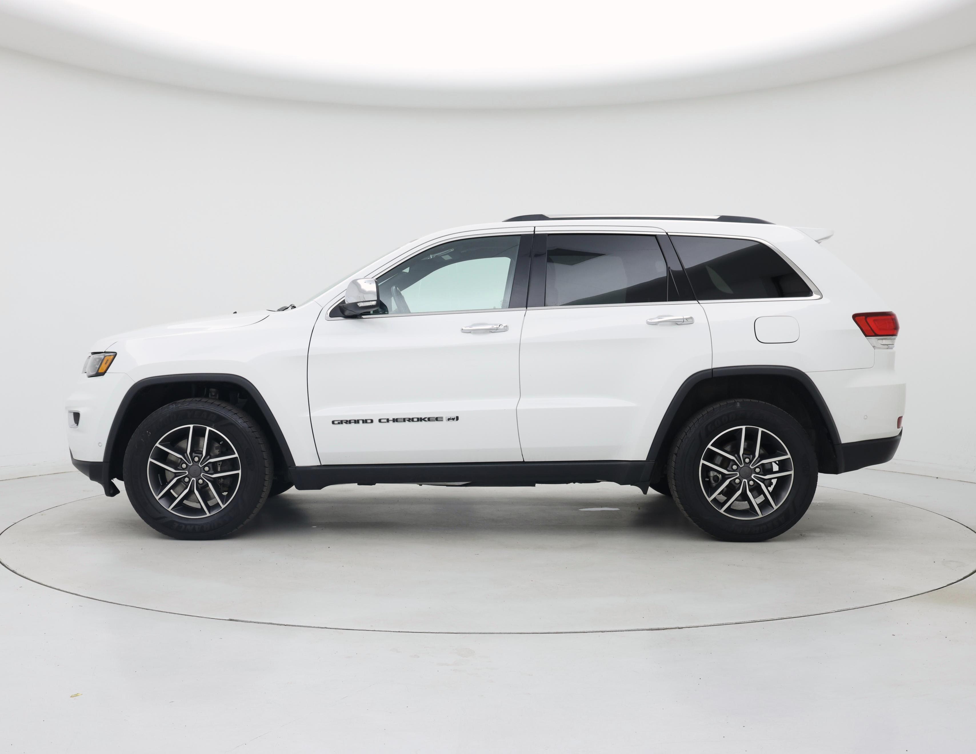 Thumbnail: 2022 Jeep Grand Cherokee - 3