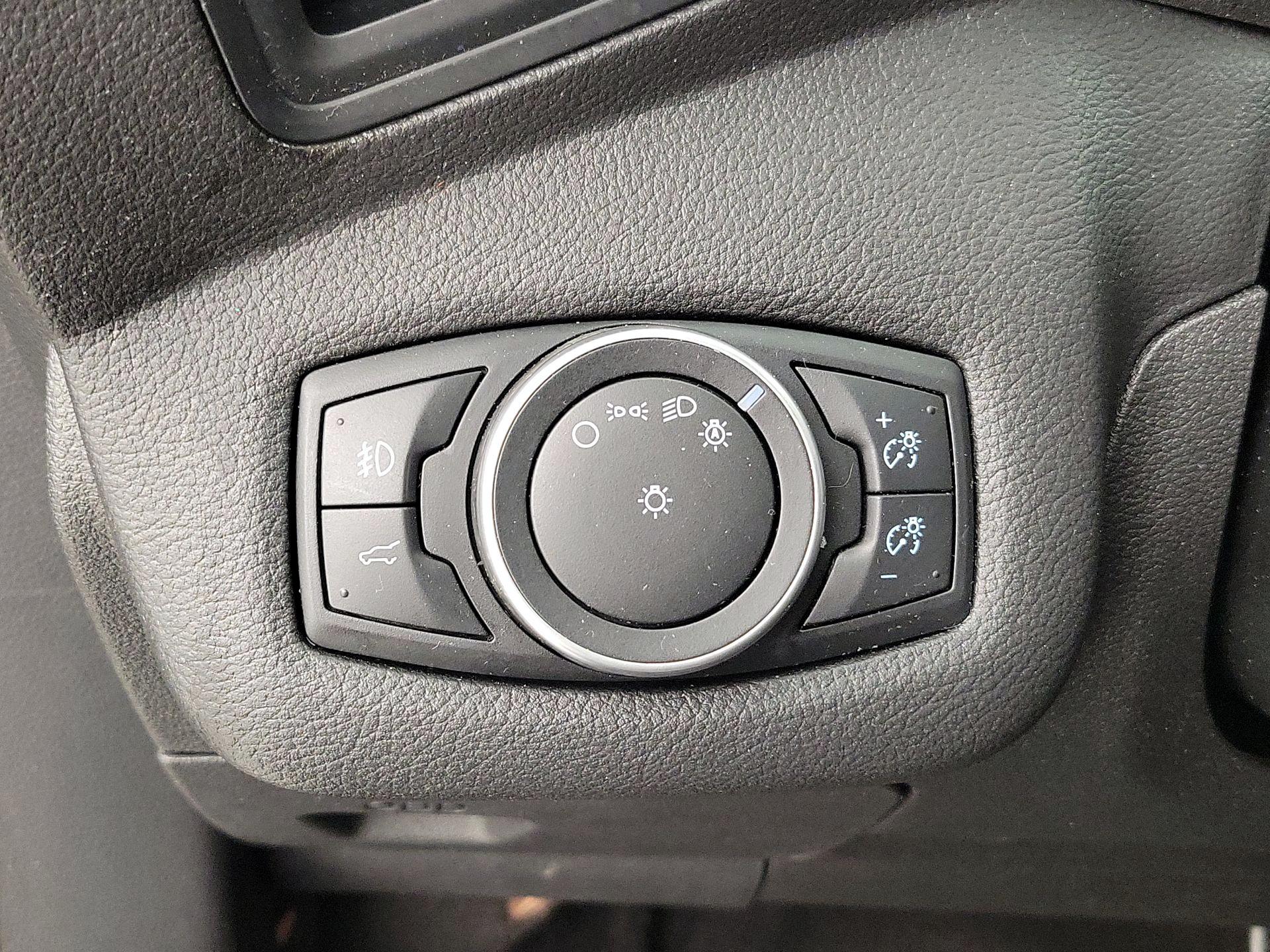 Thumbnail: 2017 Ford Escape - 13