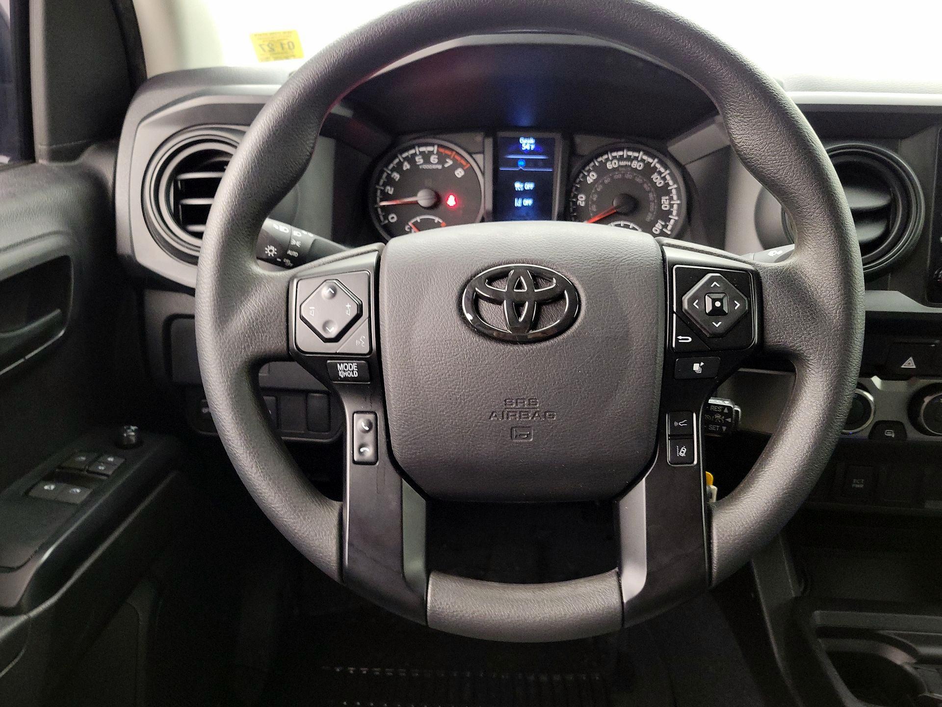 Thumbnail: 2022 Toyota Tacoma - 10