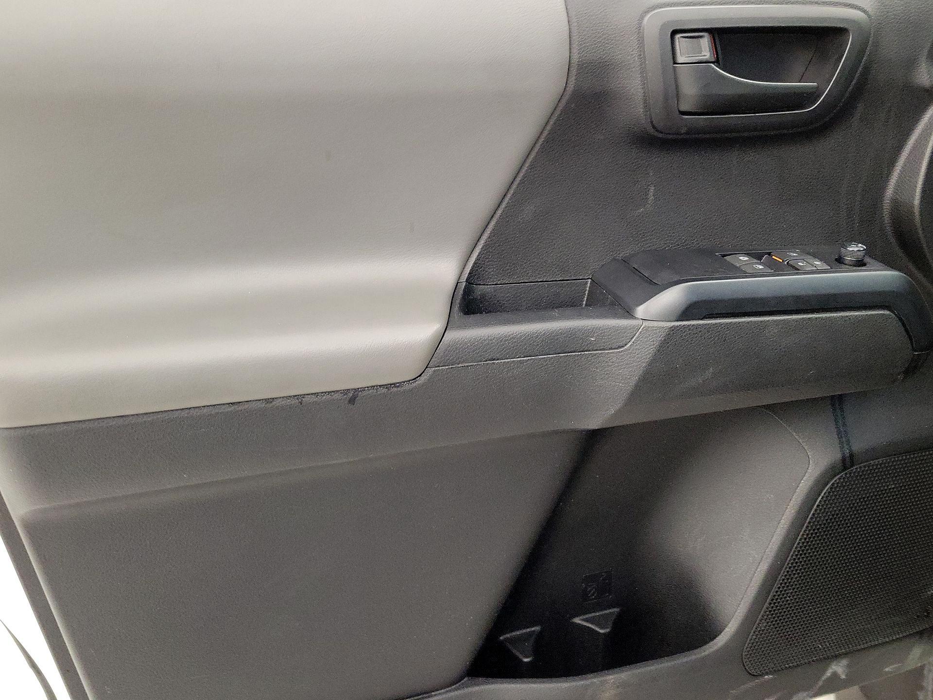 Thumbnail: 2022 Toyota Tacoma - 12