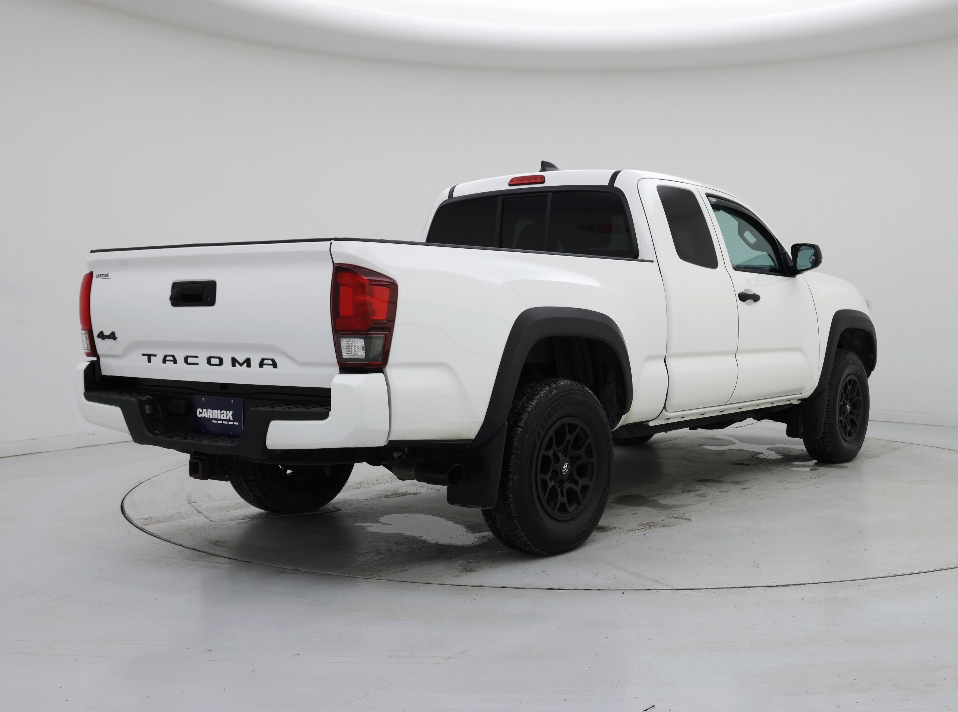 Thumbnail: 2022 Toyota Tacoma - 8