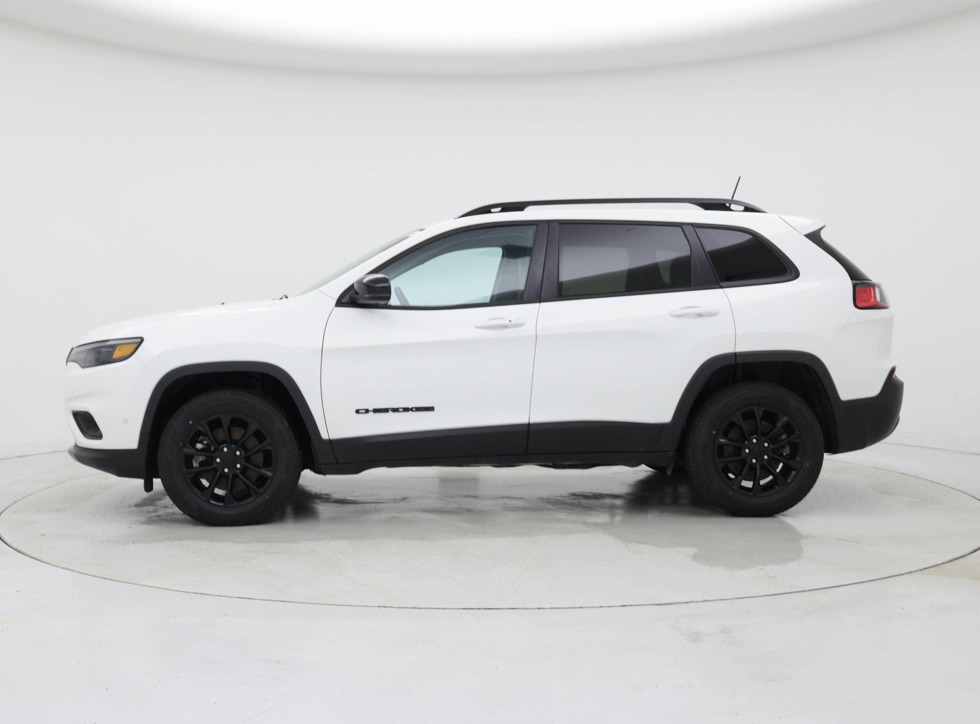 Thumbnail: 2023 Jeep Cherokee - 3