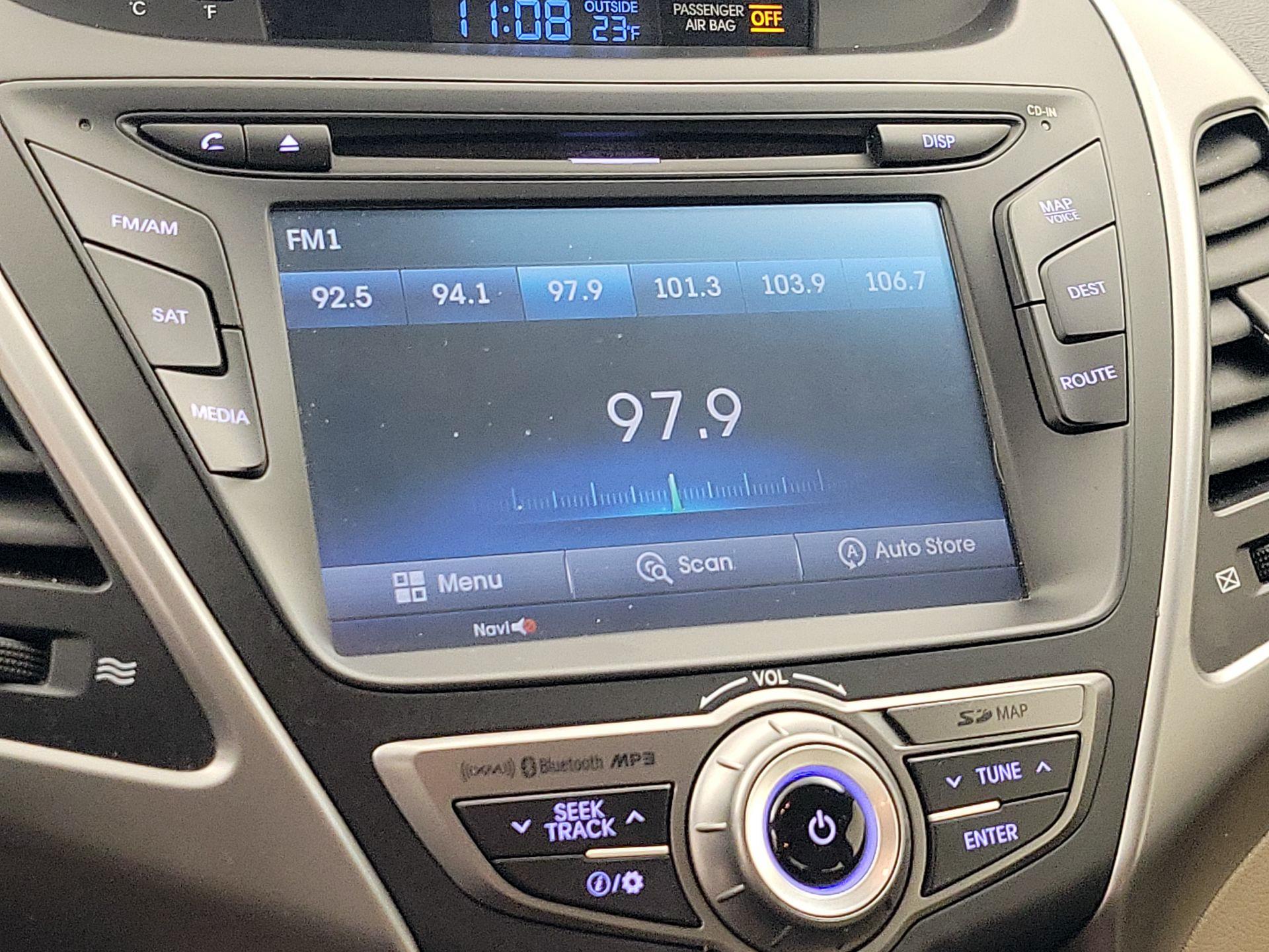 Thumbnail: 2015 Hyundai Elantra - 16