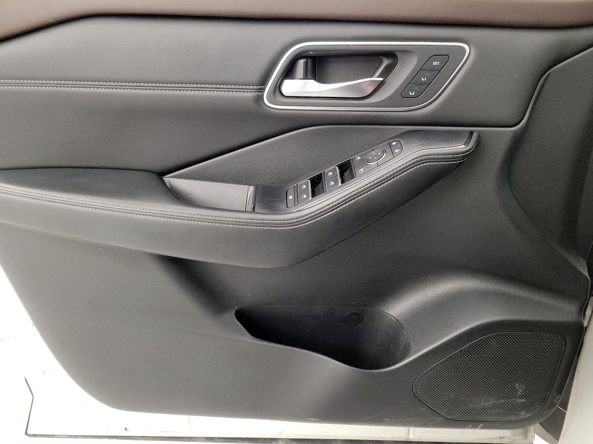 Thumbnail: 2021 Nissan Rogue - 12