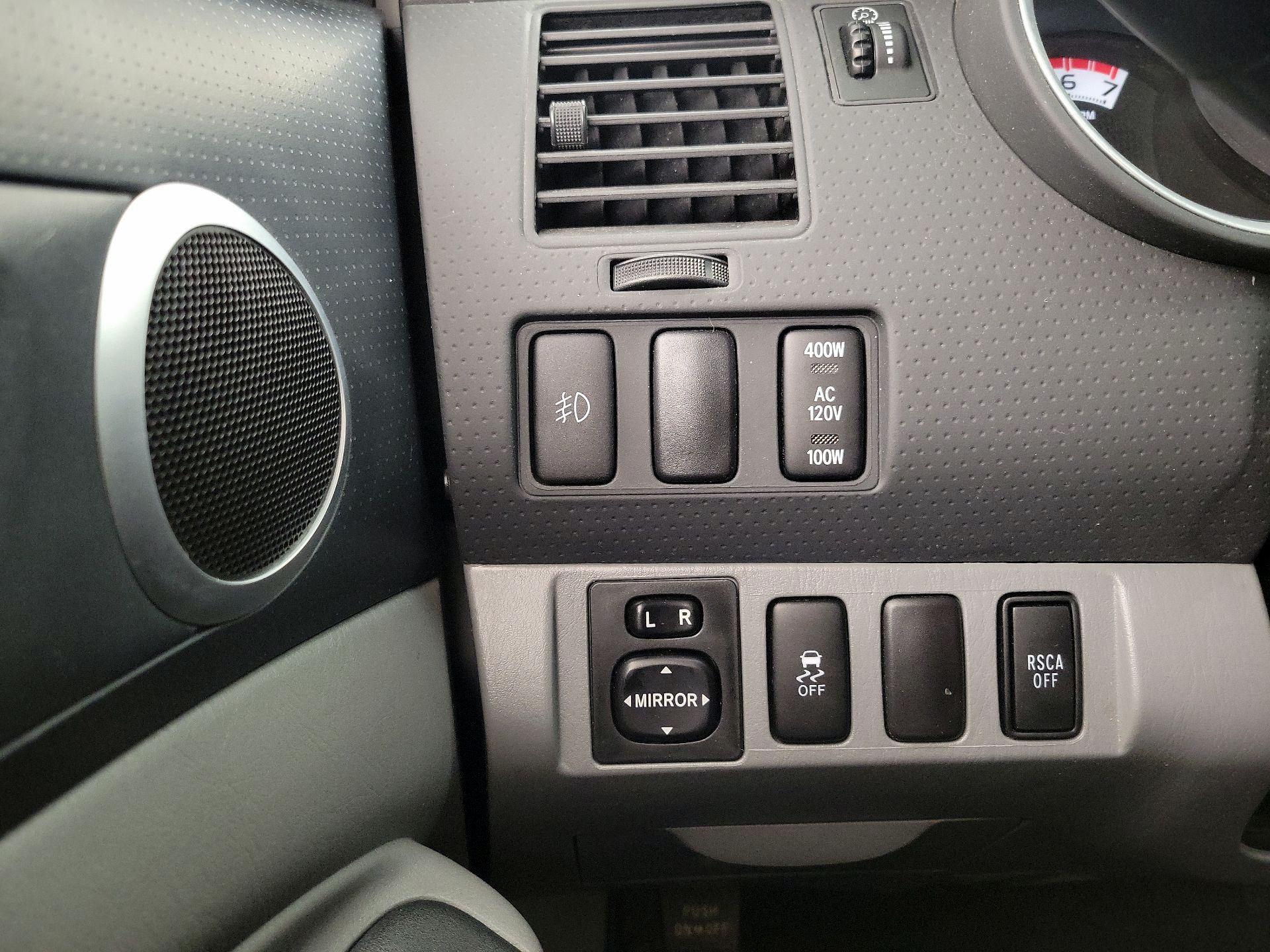 Thumbnail: 2015 Toyota Tacoma - 13