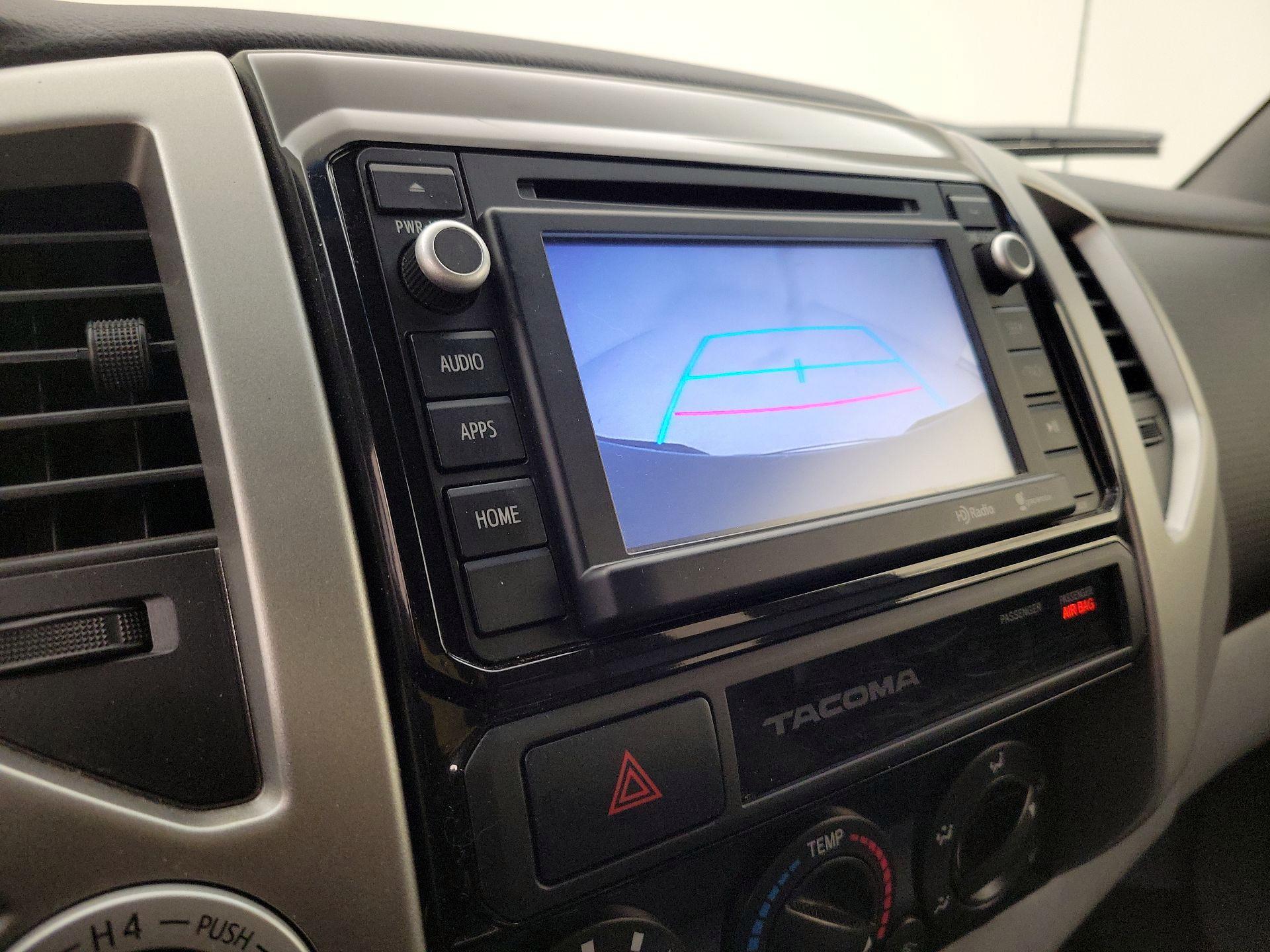 Thumbnail: 2015 Toyota Tacoma - 14