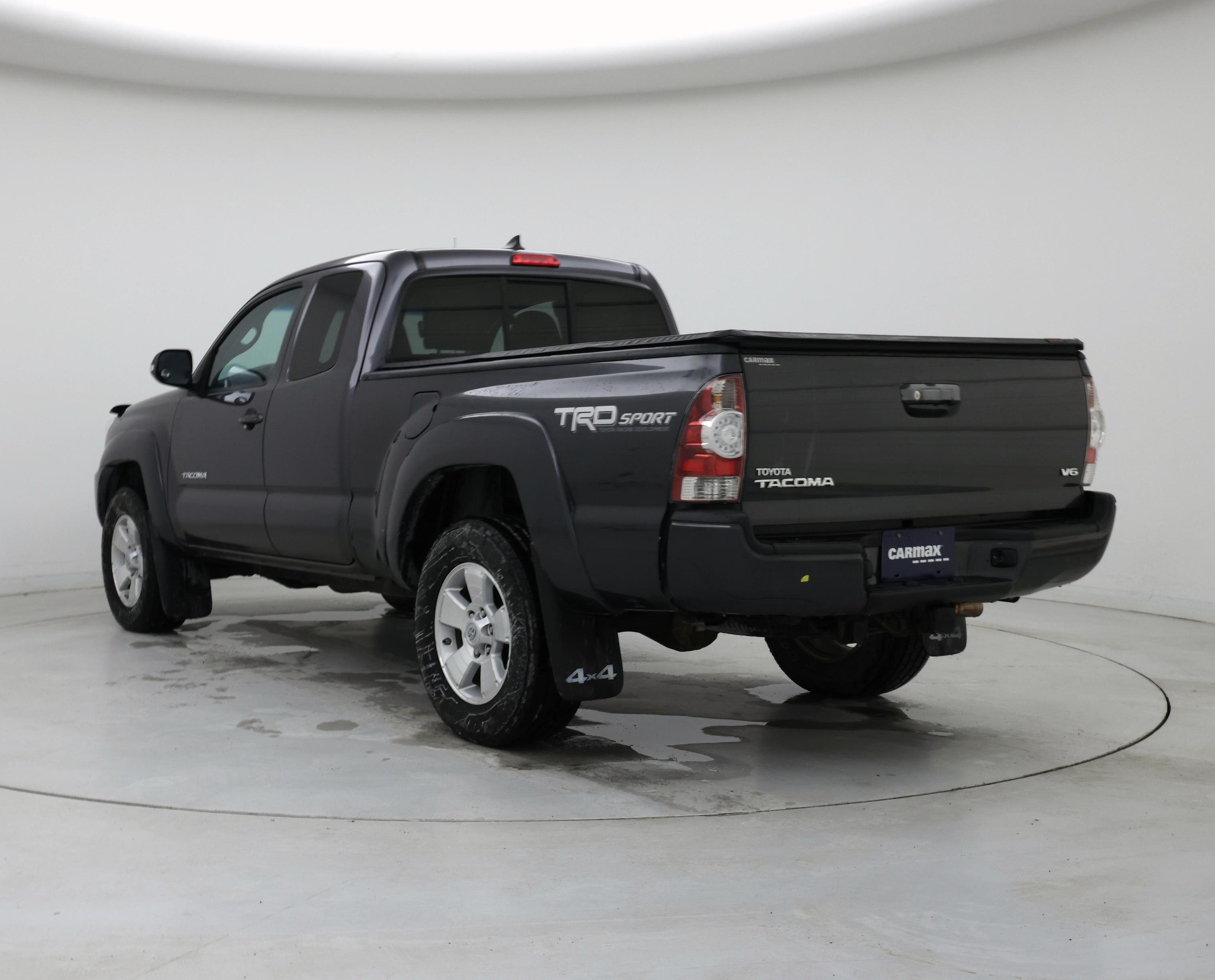 Thumbnail: 2015 Toyota Tacoma - 2
