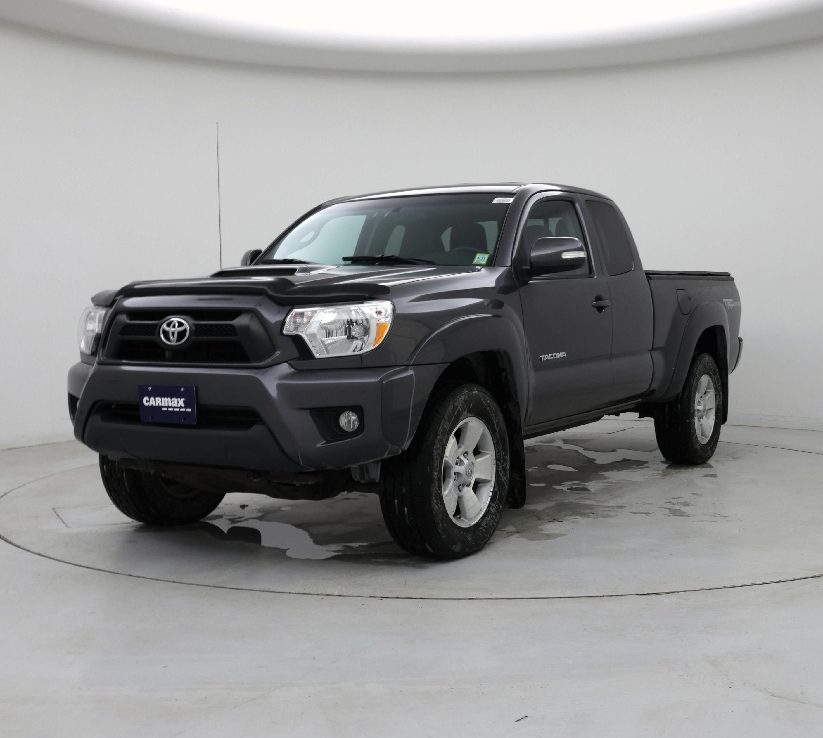 Thumbnail: 2015 Toyota Tacoma - 4