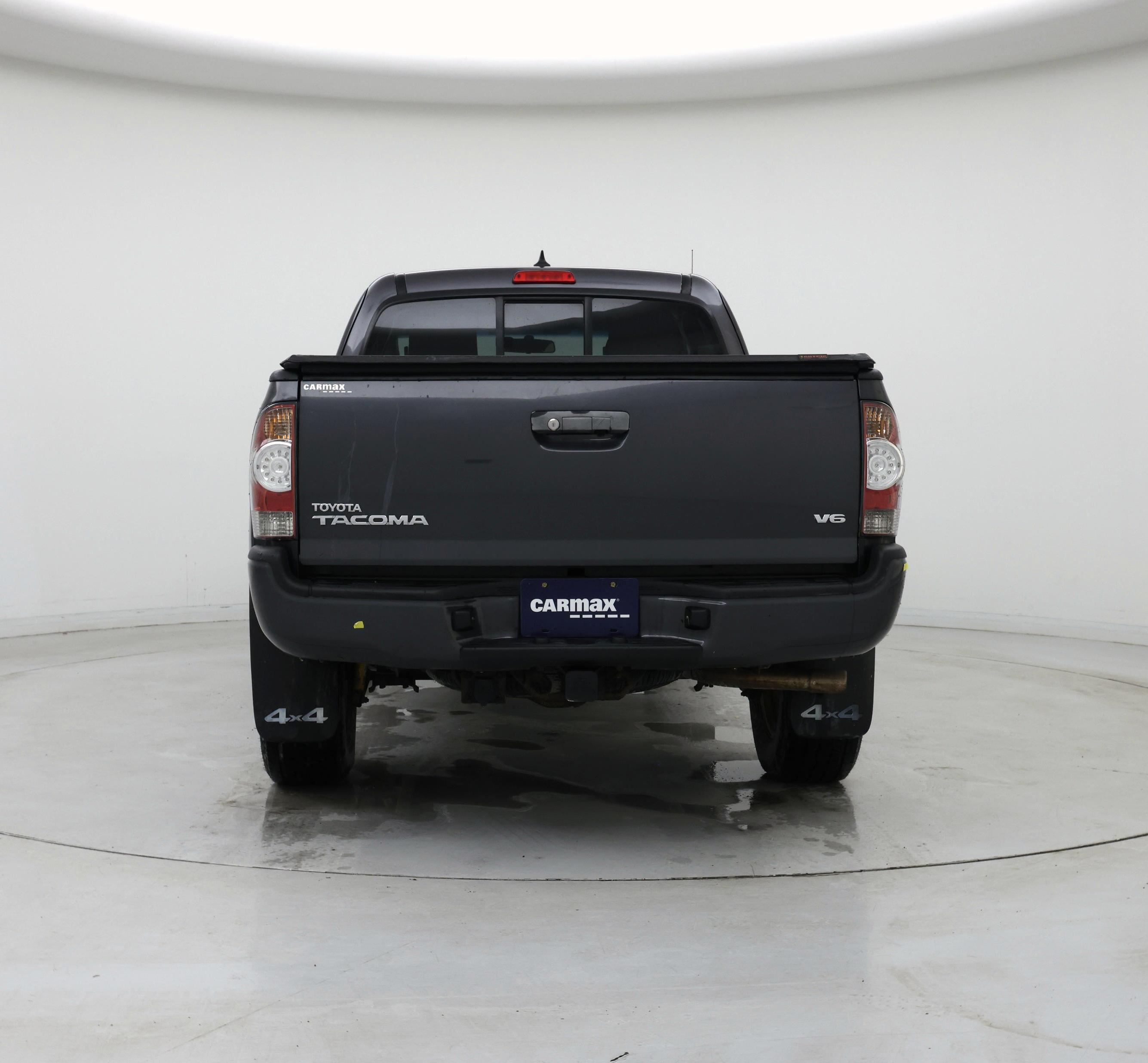 Thumbnail: 2015 Toyota Tacoma - 6