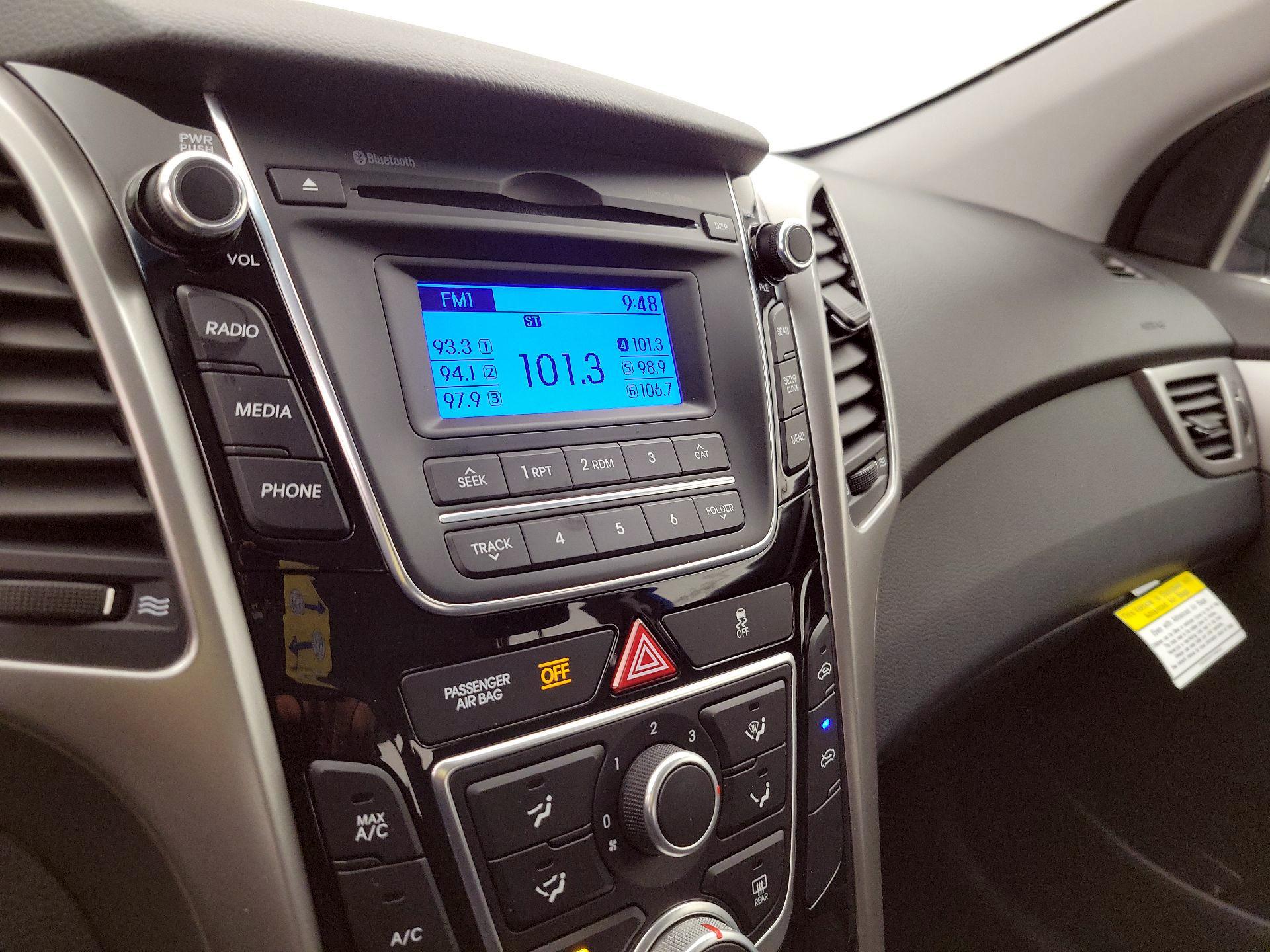 Thumbnail: 2017 Hyundai Elantra - 14