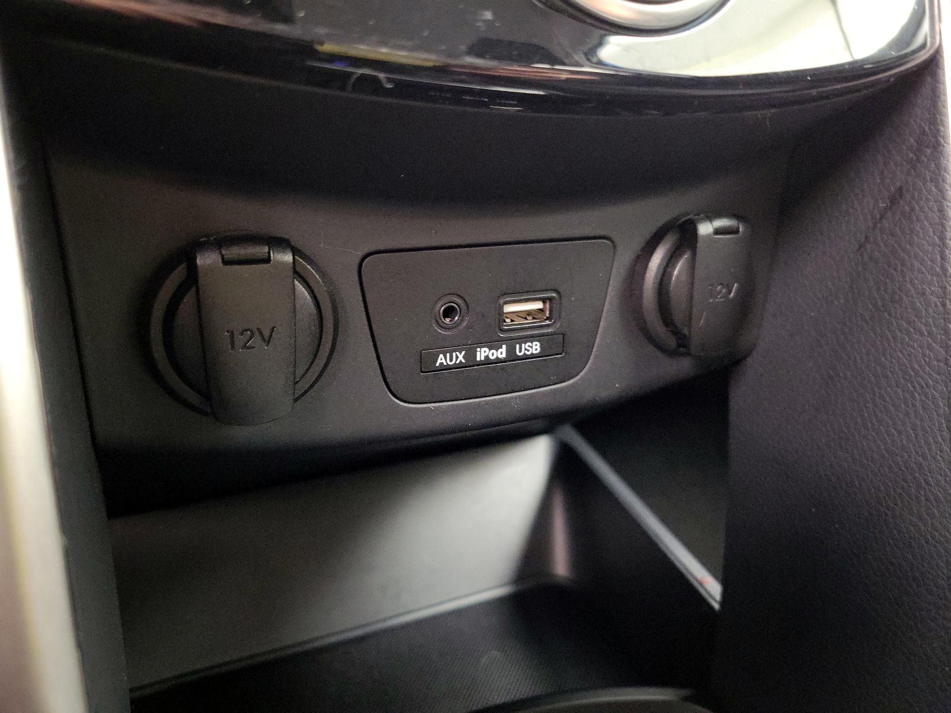 Thumbnail: 2017 Hyundai Elantra - 17