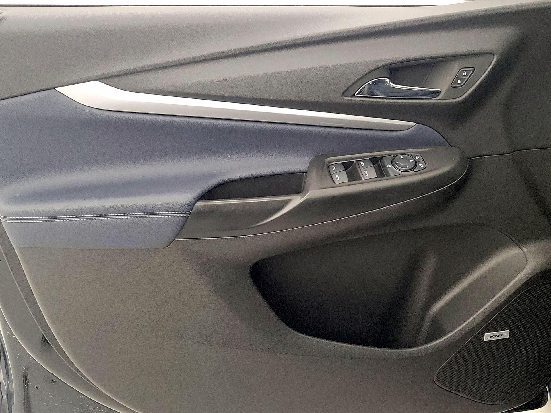 Thumbnail: 2023 Chevrolet Bolt EUV - 12