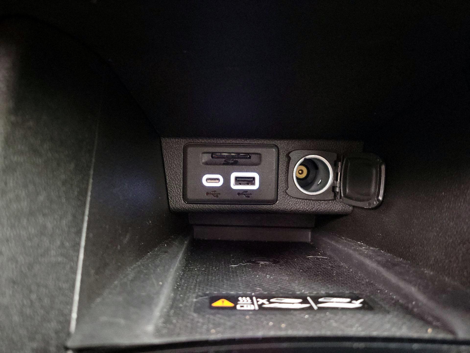 Thumbnail: 2023 Chevrolet Bolt EUV - 18