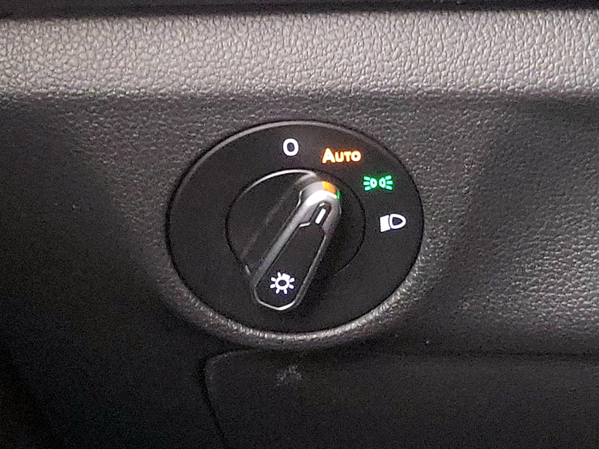 Thumbnail: 2024 Volkswagen Jetta - 13