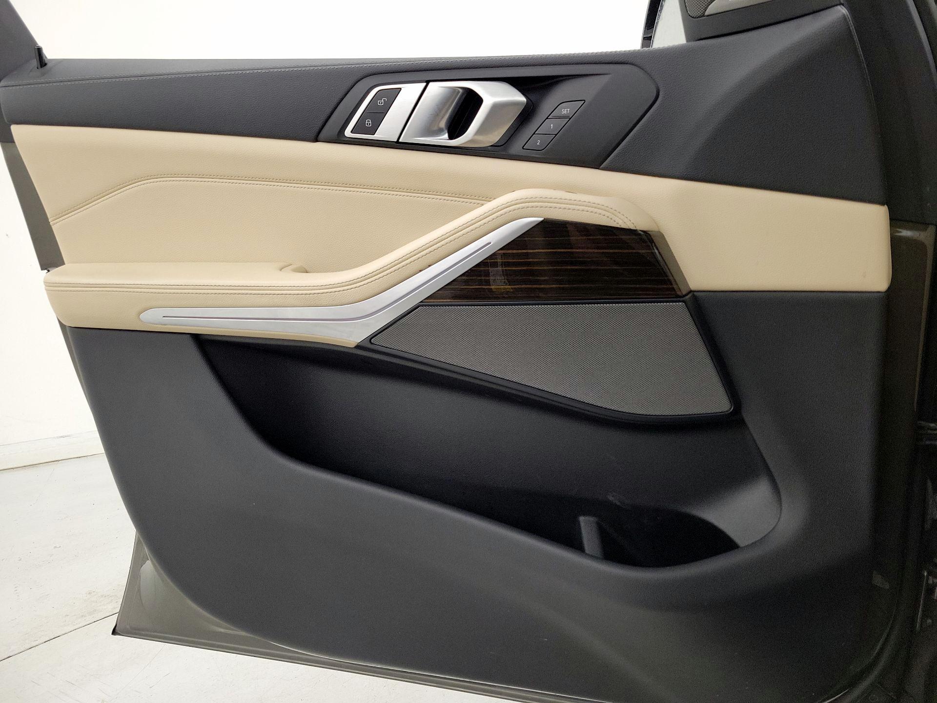 Thumbnail: 2021 BMW X5 - 12