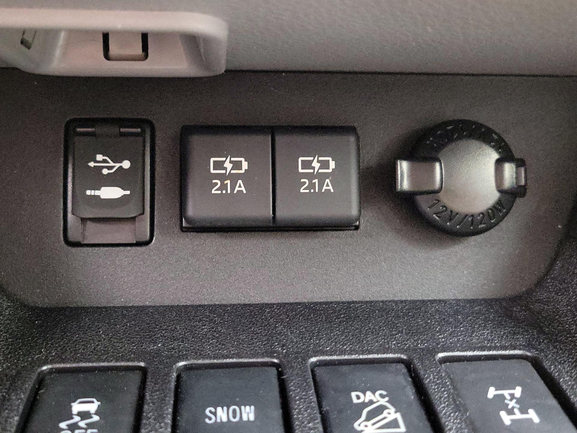 Thumbnail: 2019 Toyota Highlander - 18