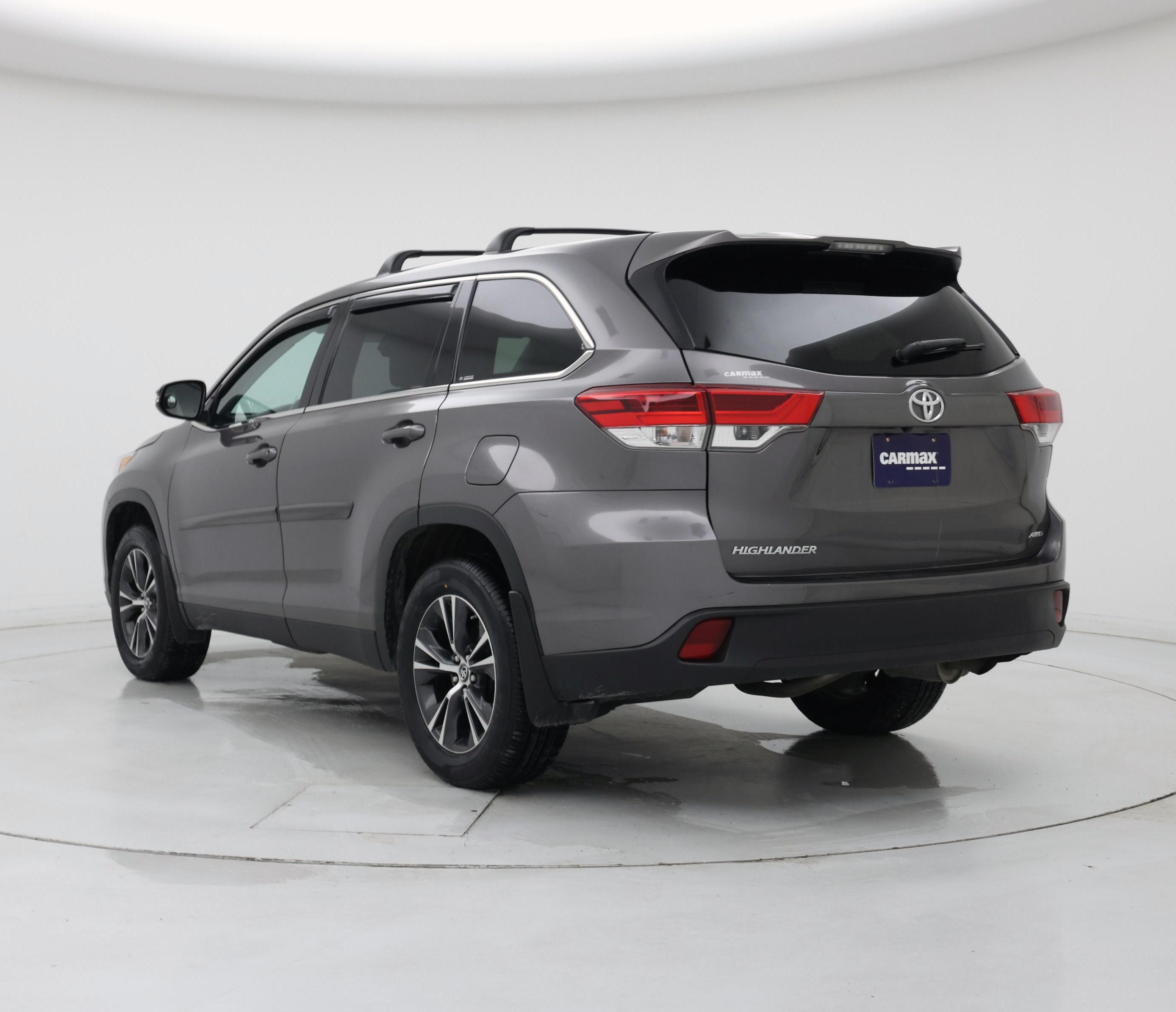 Thumbnail: 2019 Toyota Highlander - 2