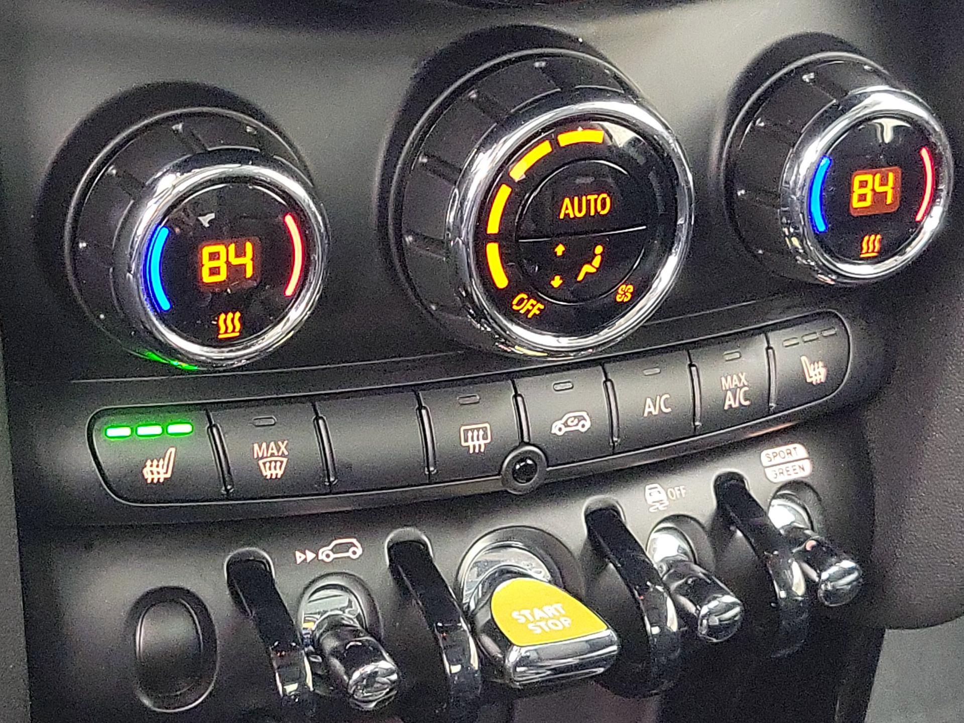 Thumbnail: 2023 MINI Cooper Hardtop - 17