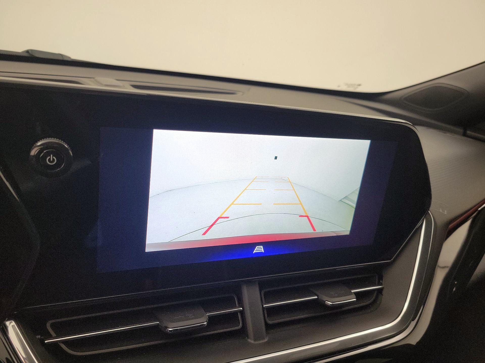 Thumbnail: 2025 Chevrolet Trax - 14