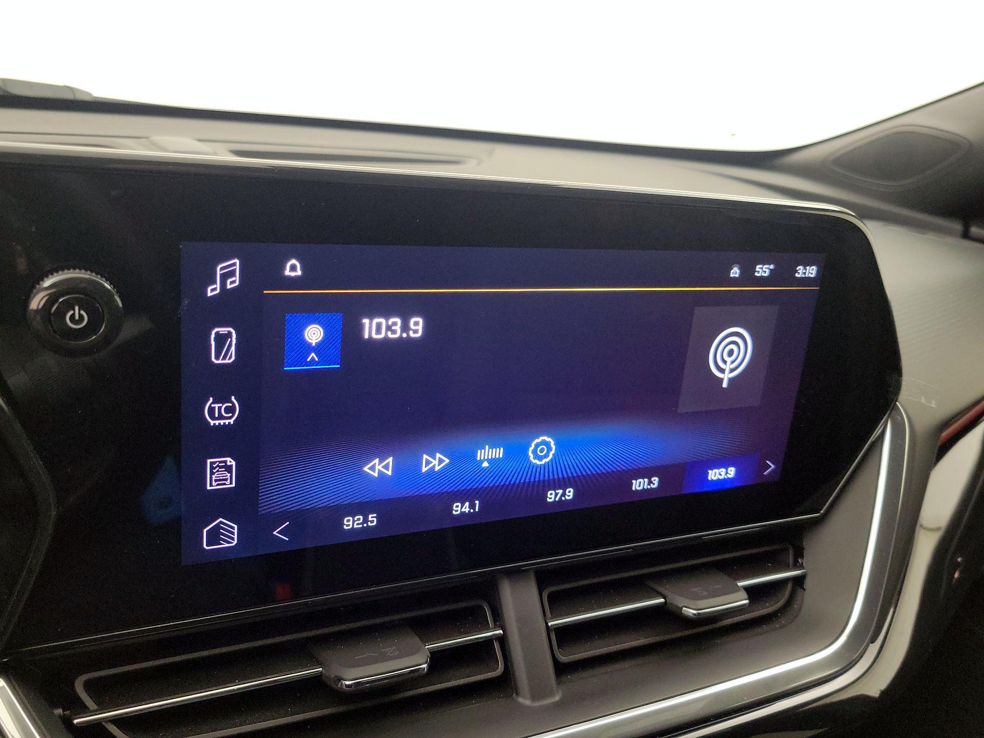 Thumbnail: 2025 Chevrolet Trax - 15