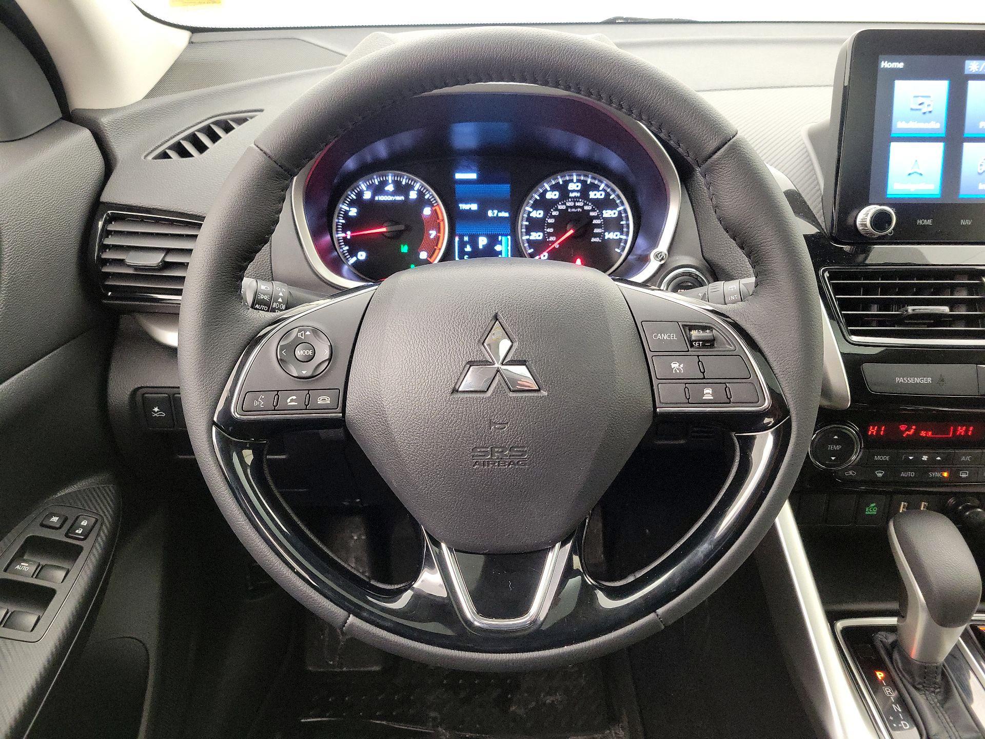 Thumbnail: 2024 Mitsubishi Eclipse Cross - 10