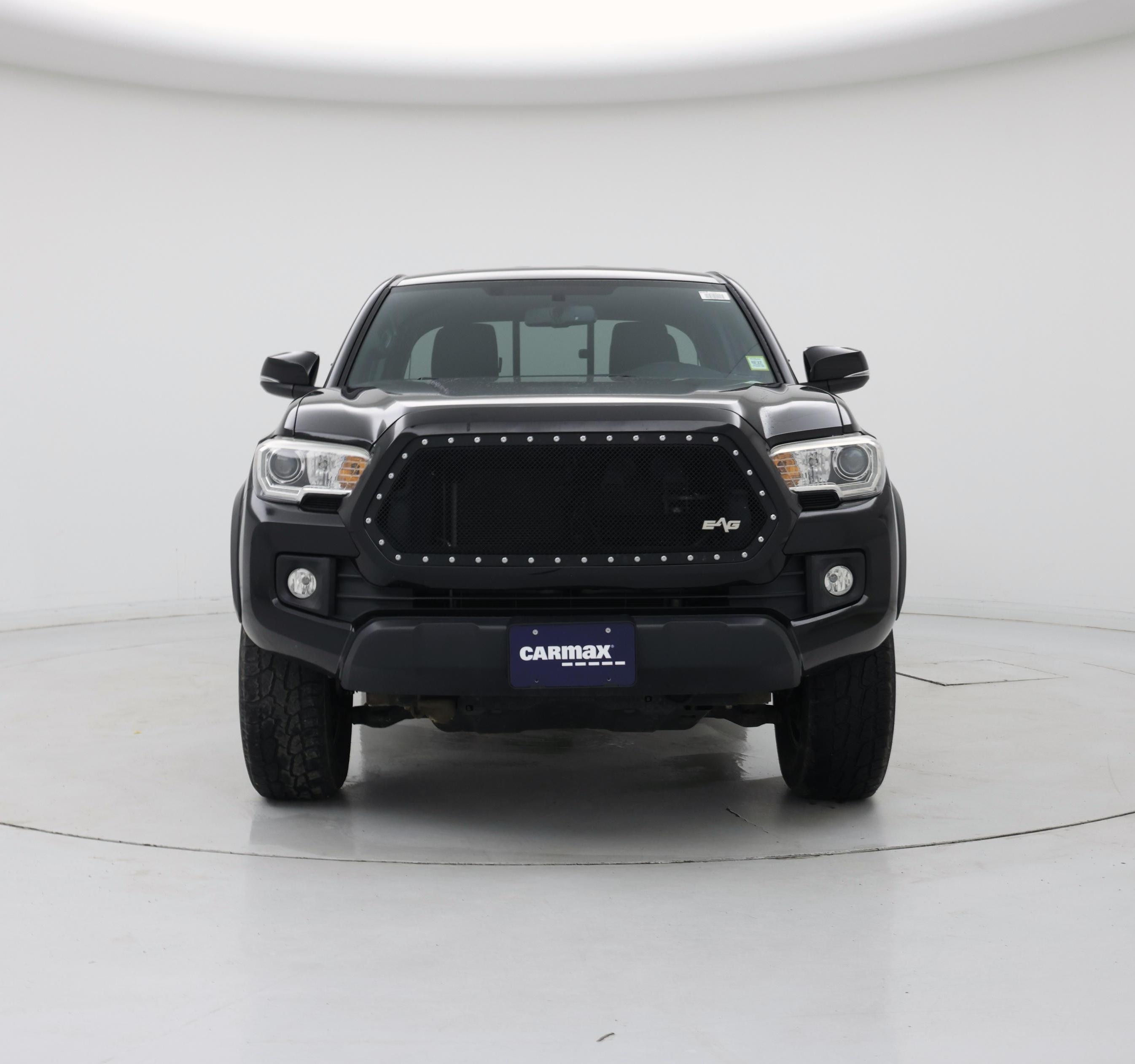 Thumbnail: 2017 Toyota Tacoma - 5