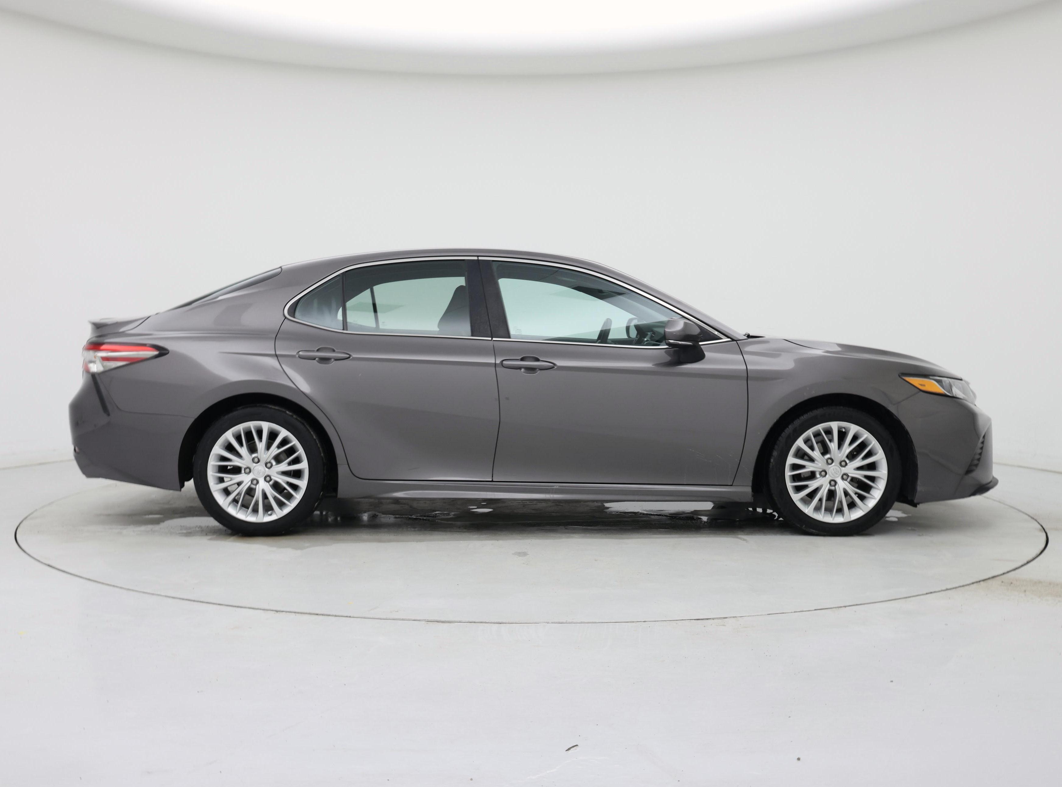 Thumbnail: 2018 Toyota Camry - 7