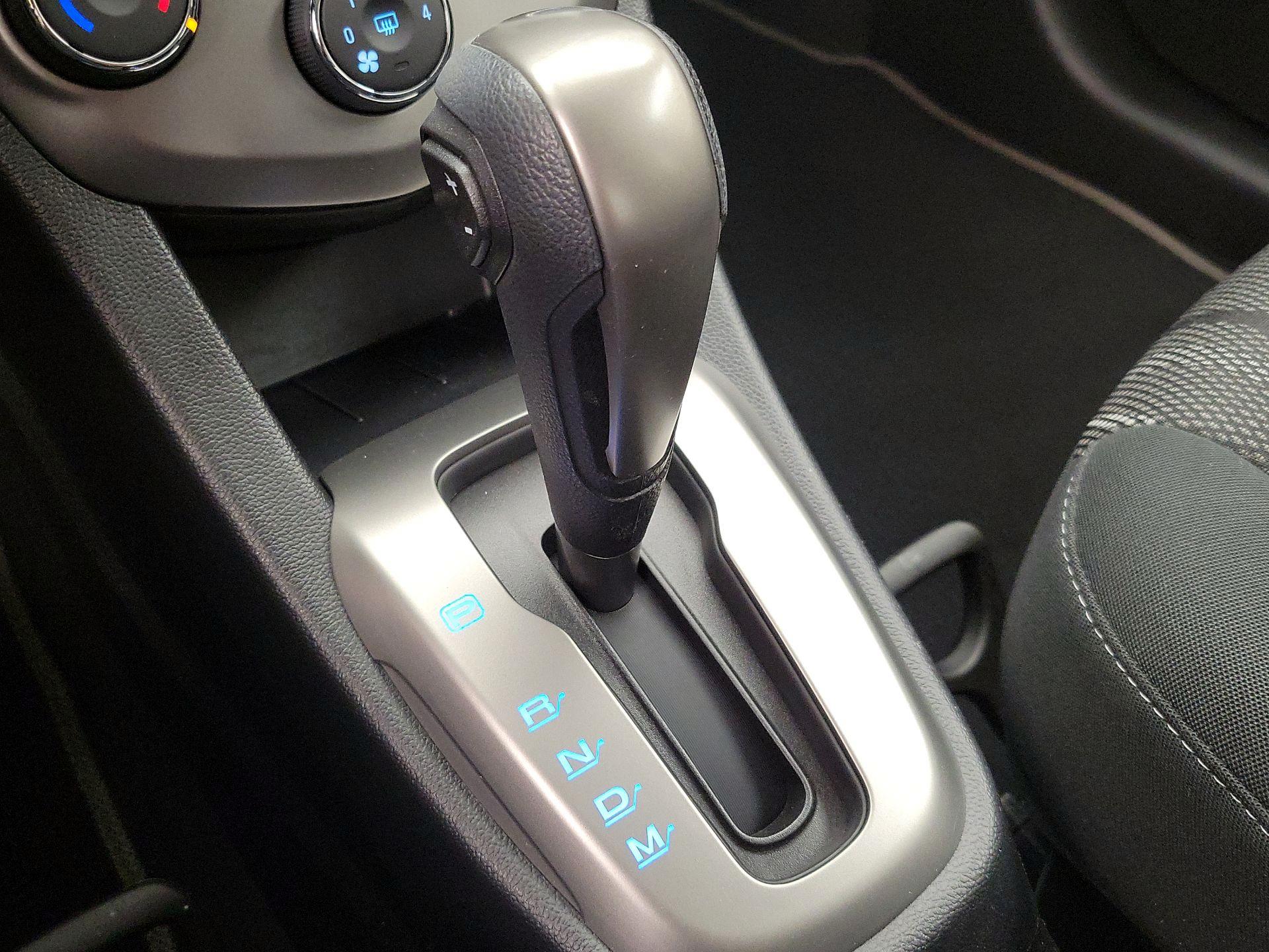 Thumbnail: 2016 Chevrolet Sonic - 16