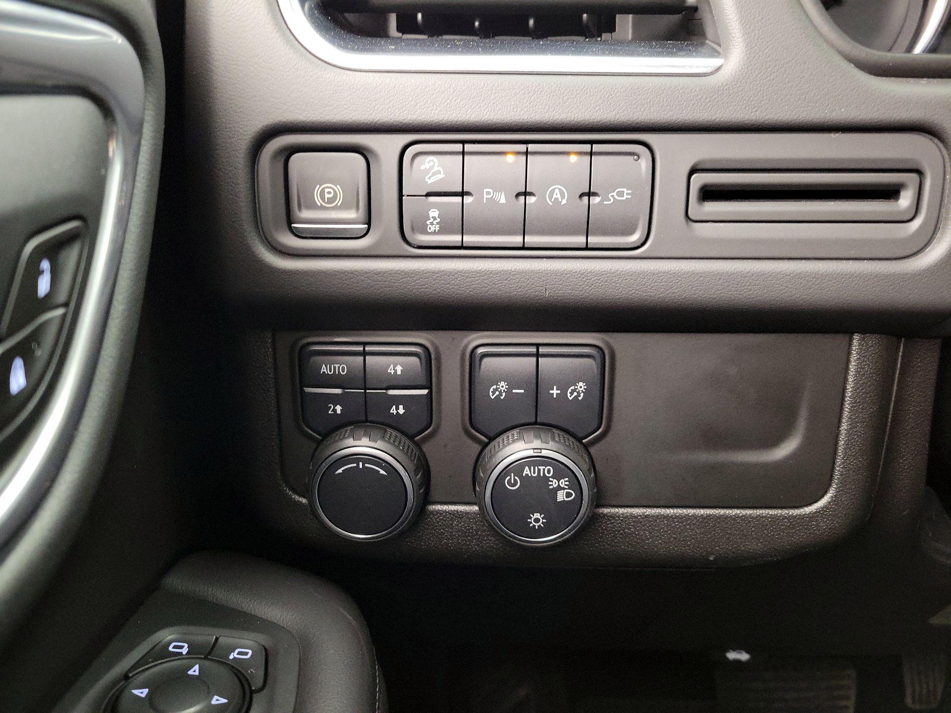 Thumbnail: 2021 Chevrolet Tahoe - 13