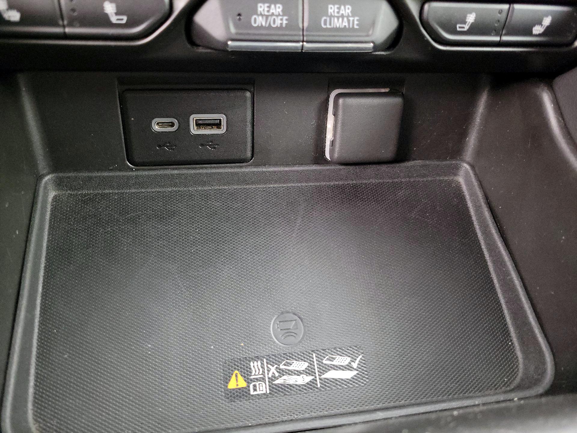 Thumbnail: 2021 Chevrolet Tahoe - 18