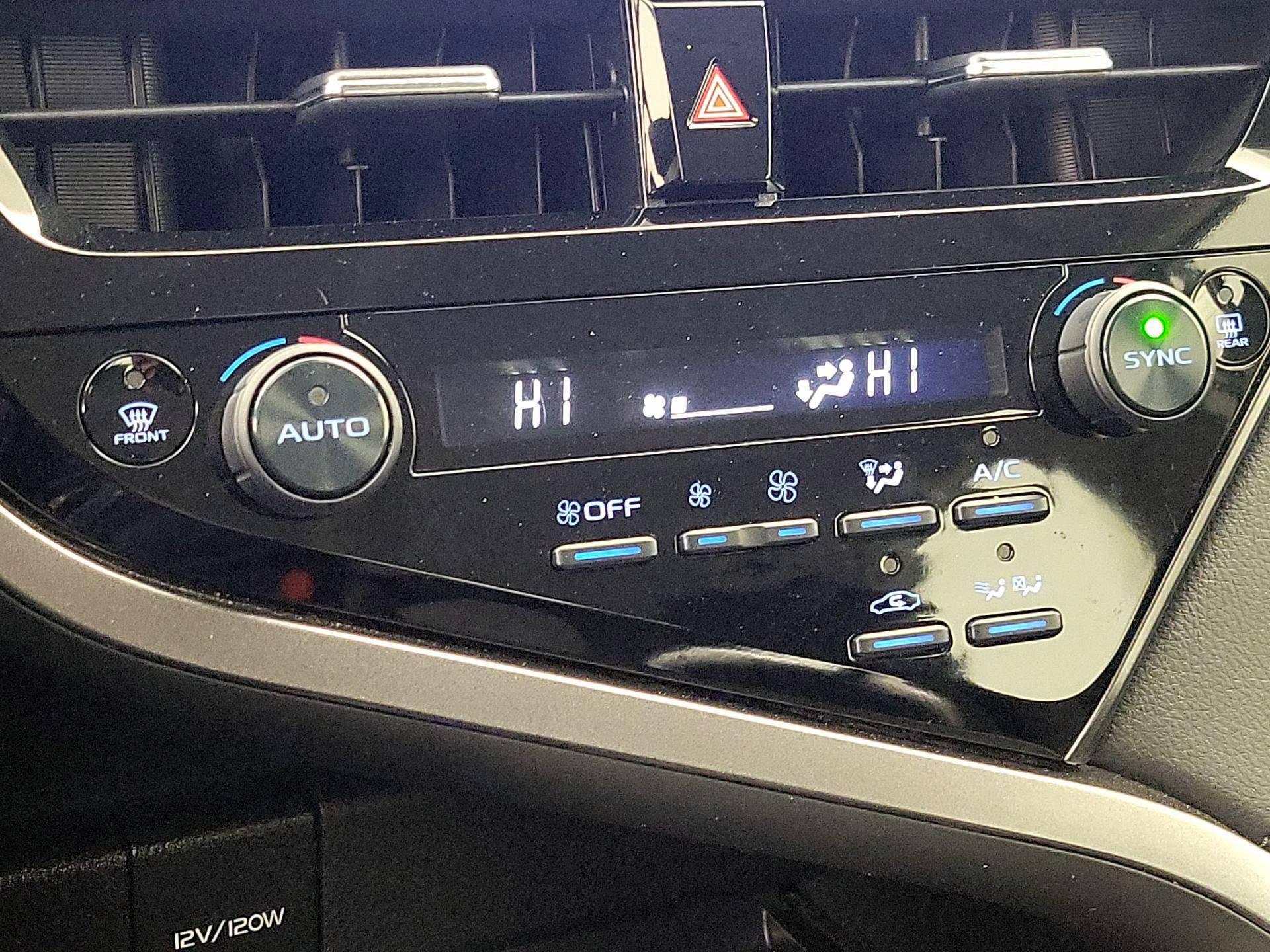 Thumbnail: 2021 Toyota Camry - 16