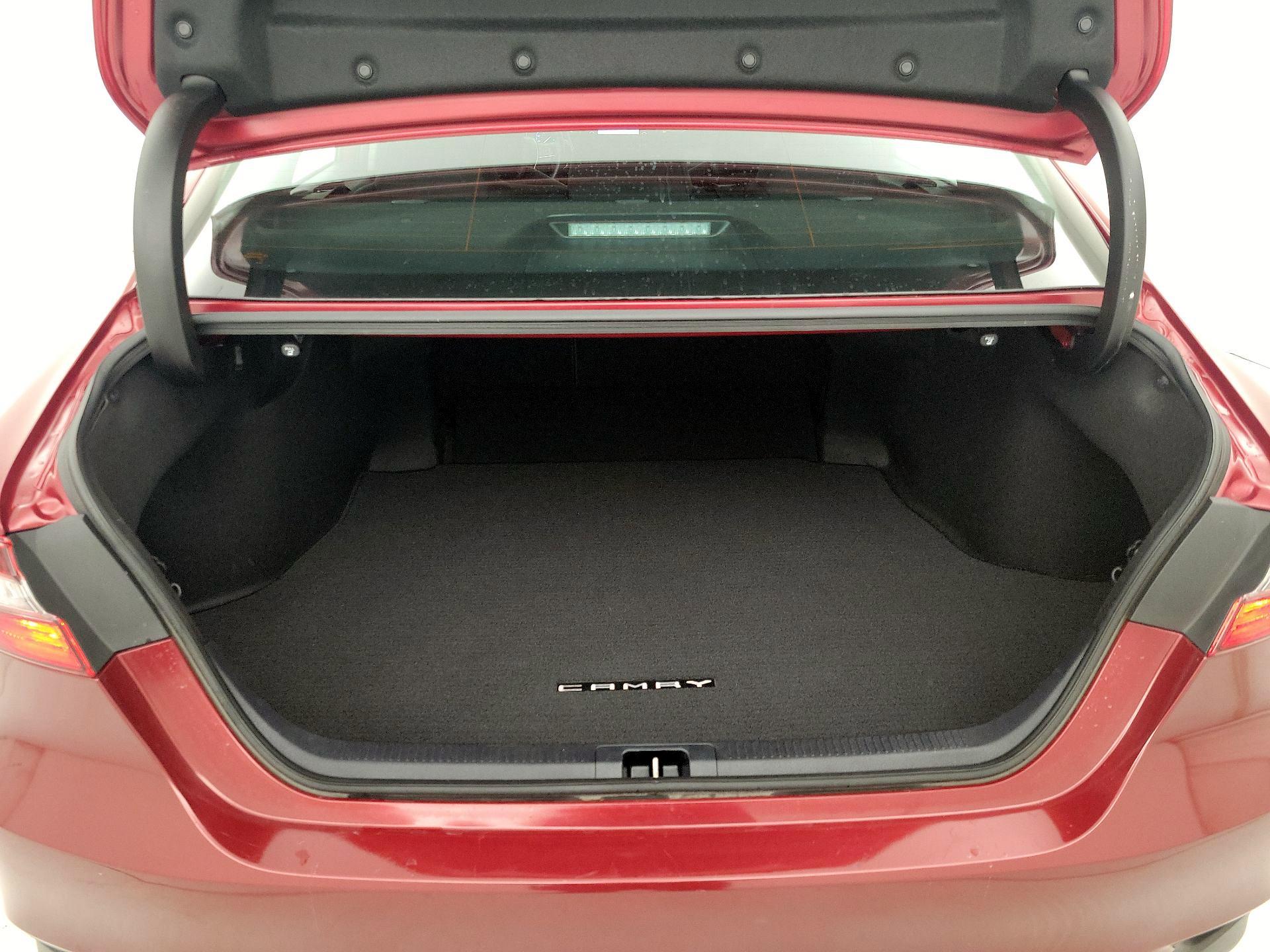 Thumbnail: 2021 Toyota Camry - 20