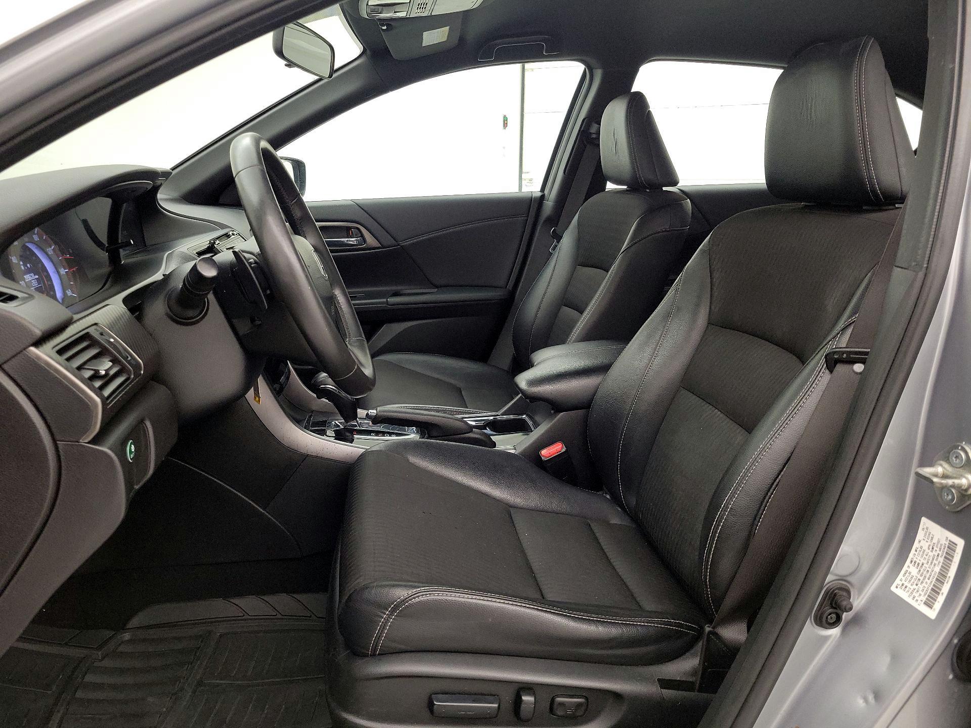 Thumbnail: 2017 Honda Accord - 11