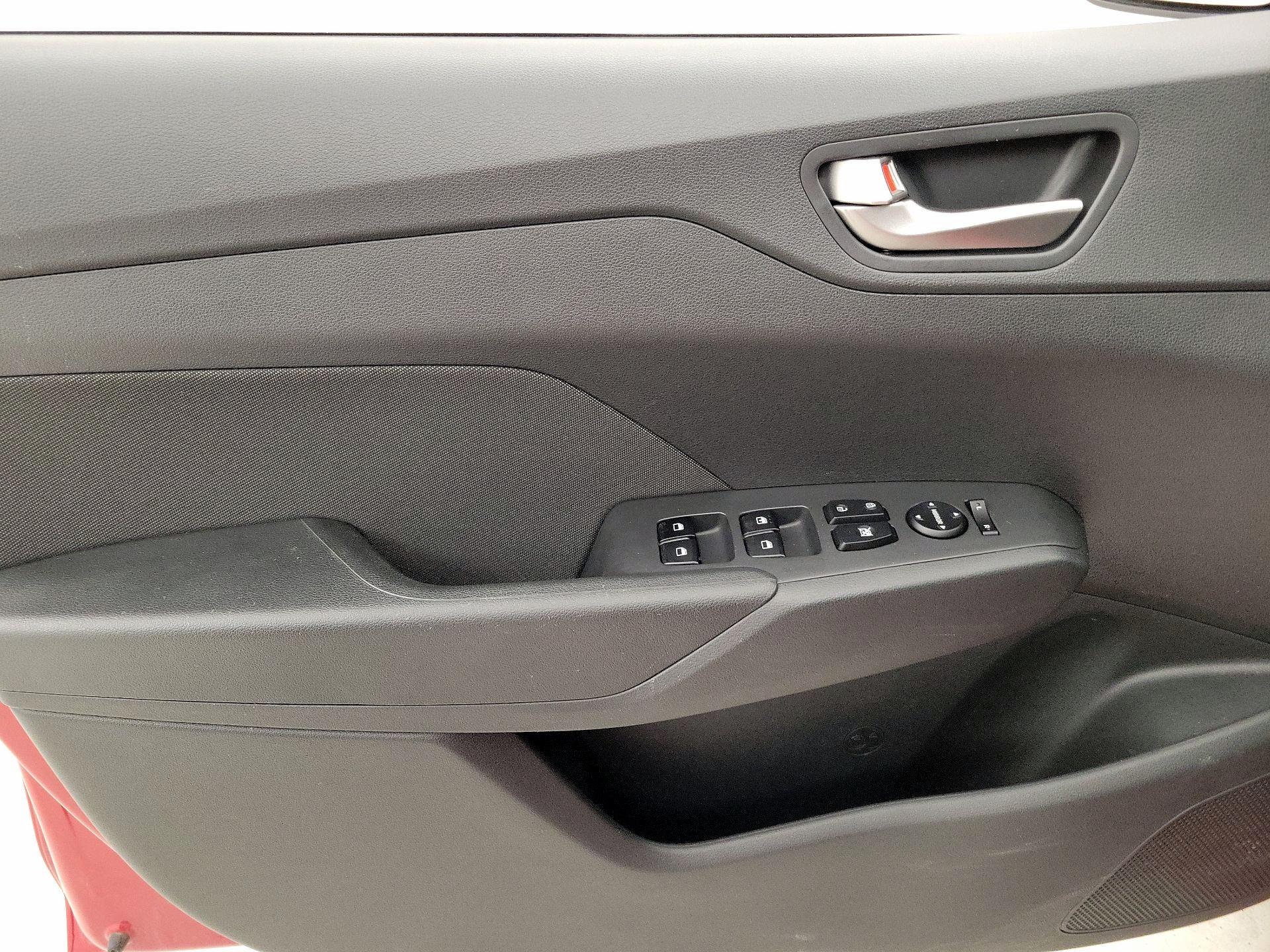 Thumbnail: 2022 Hyundai Accent - 12