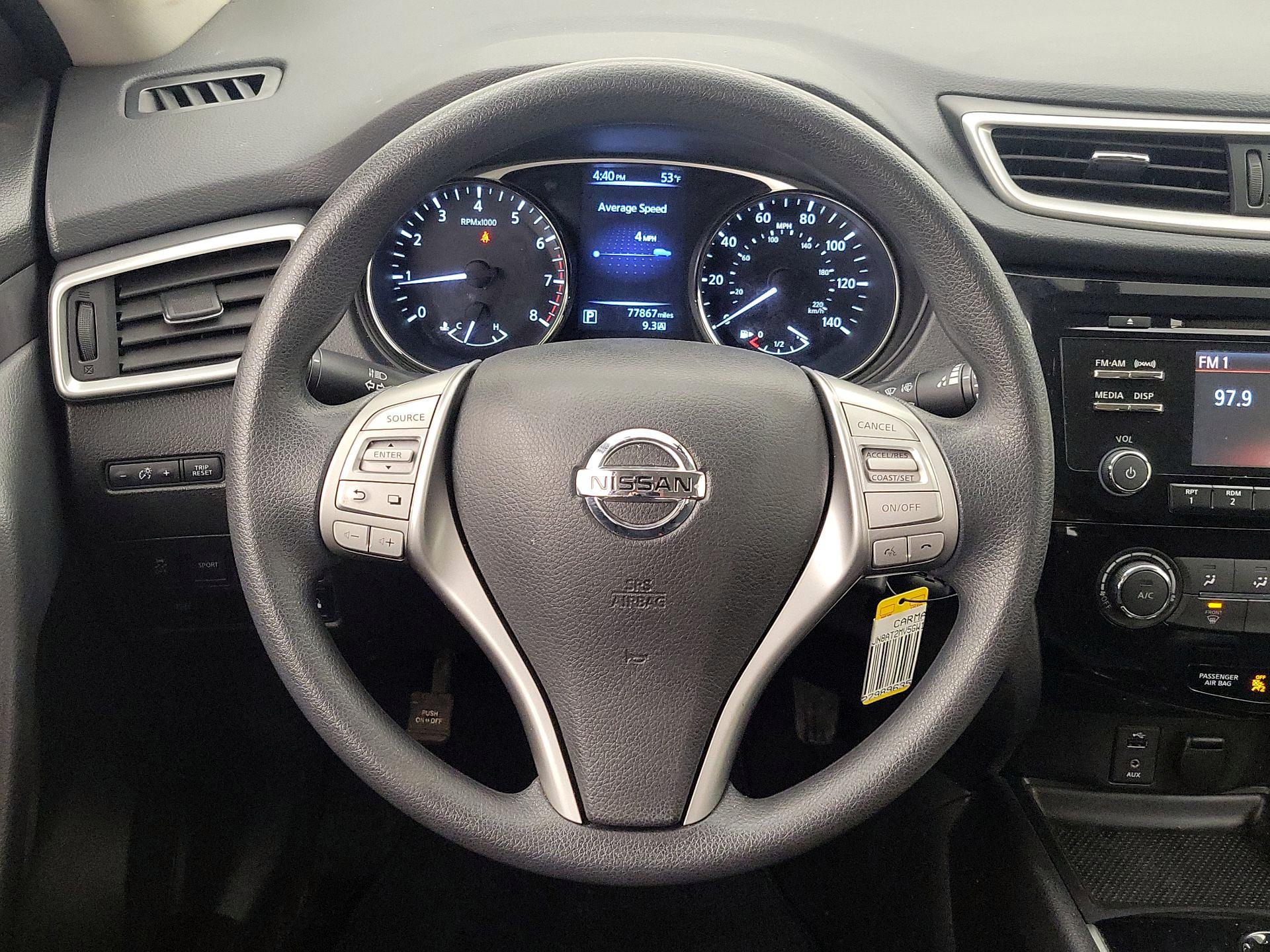 Thumbnail: 2016 Nissan Rogue - 10