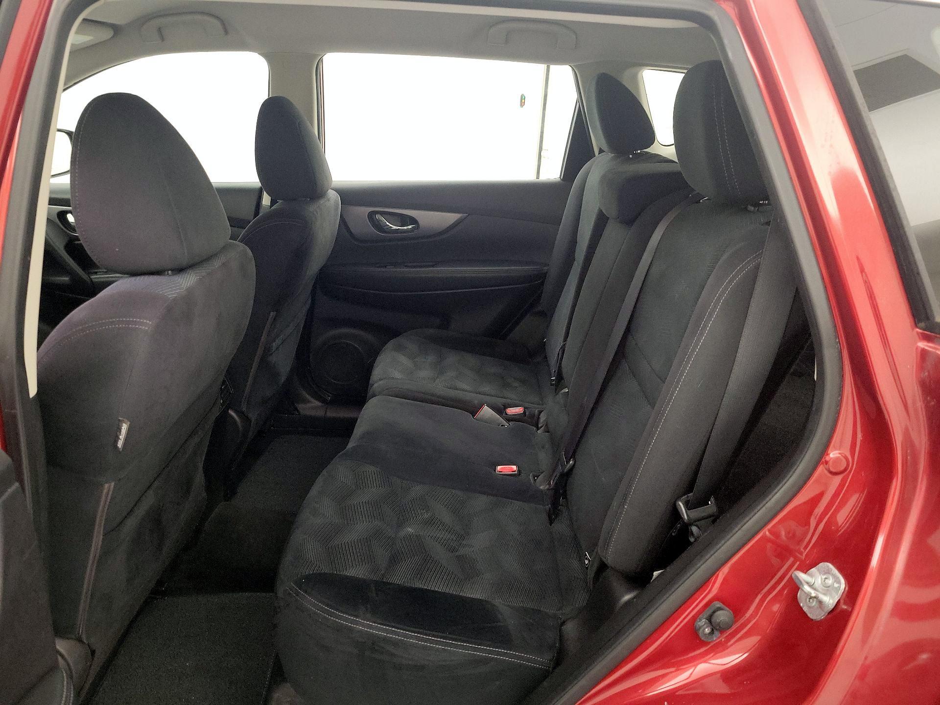 Thumbnail: 2016 Nissan Rogue - 19