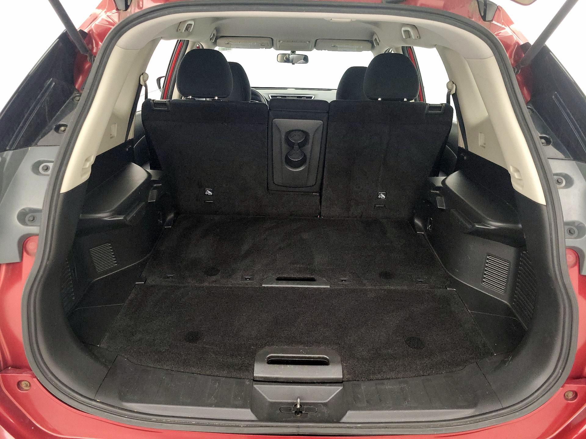 Thumbnail: 2016 Nissan Rogue - 20